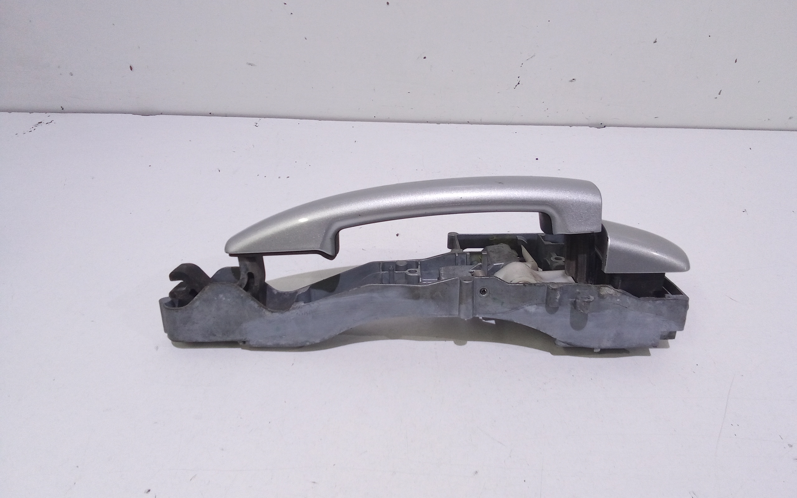 Maniglia esterna Anteriore Destra per Peugeot 207 S. Wagon (2007 - 2009)