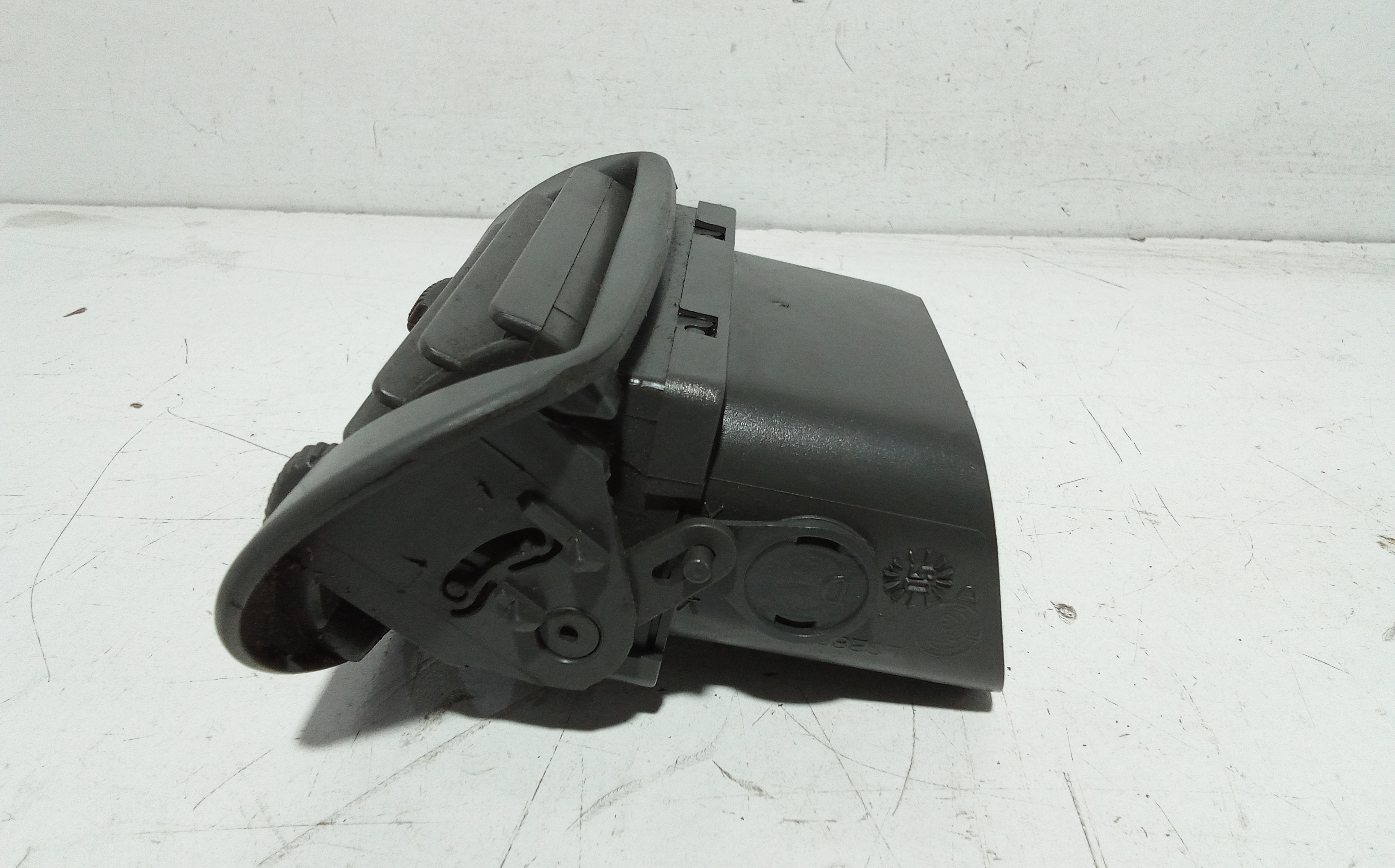 Bocchetta aria cruscotto lato passeggero per Fiat Seicento Serie (00>05) (2000 - 2005)