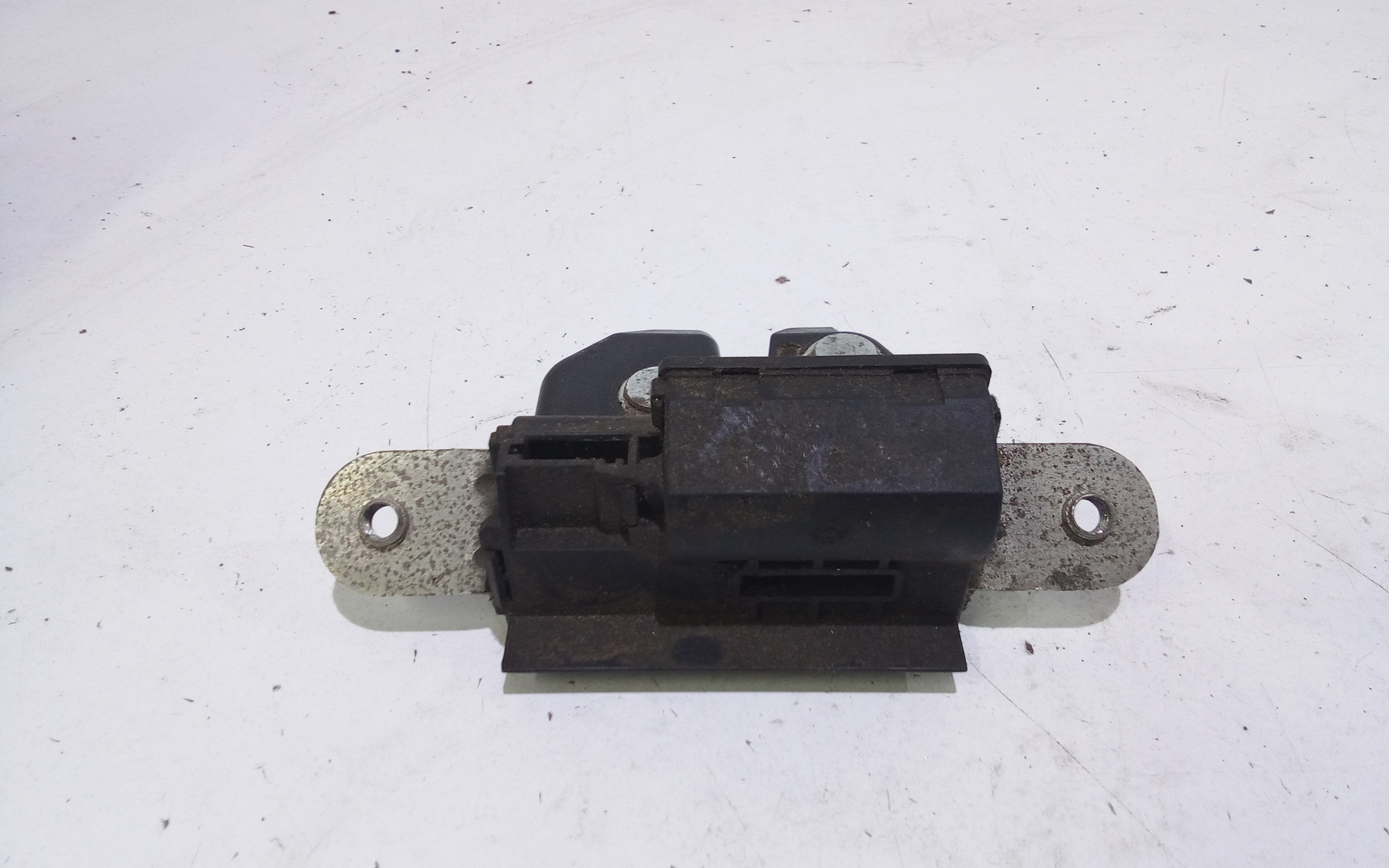 Serratura Cofano Posteriore per Opel Corsa D 3p 1 Serie (2006 - In produzione)