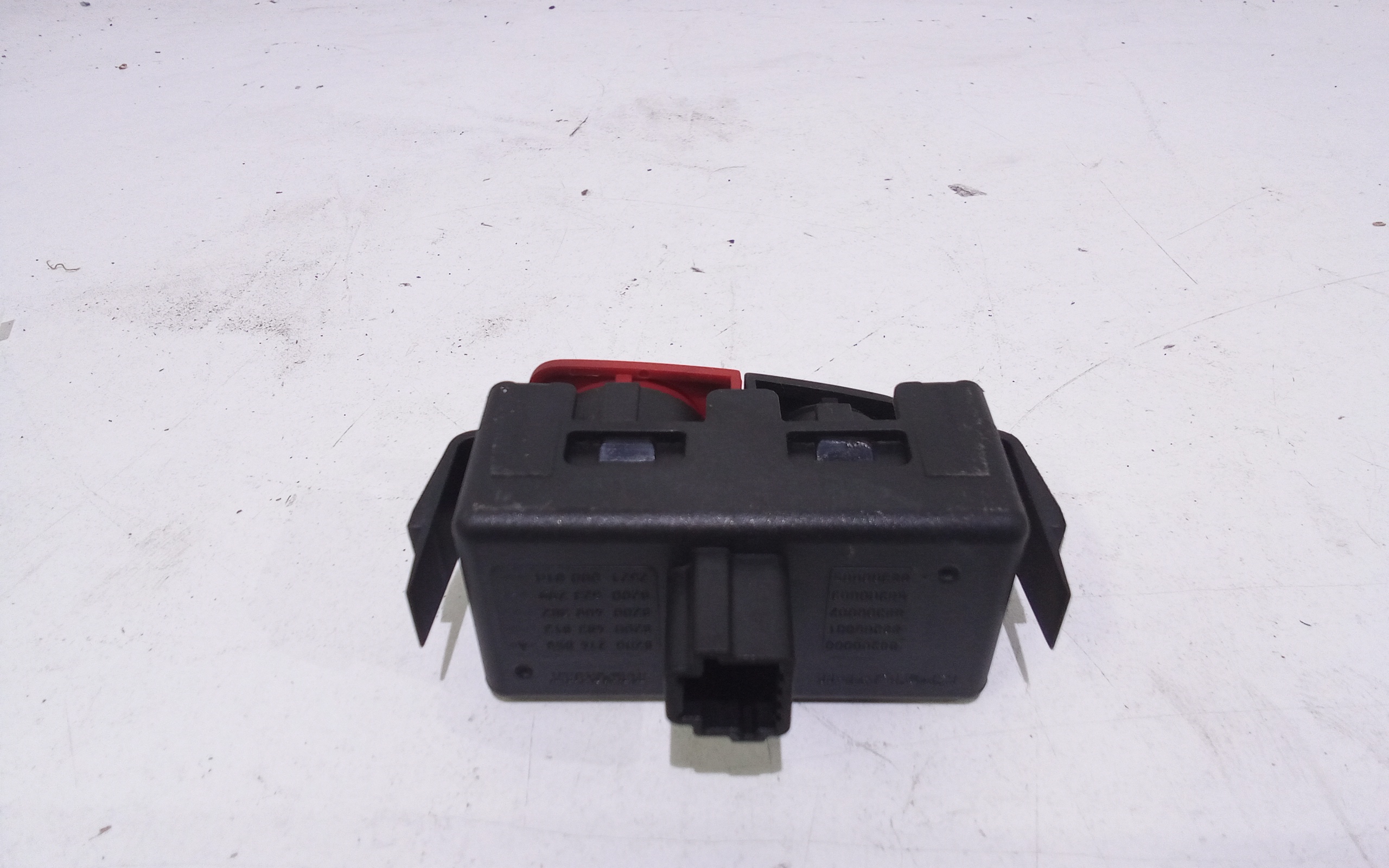 Pulsante luci di emergenza per Renault Megane Cabrio (08>15) (2008 - 2015)