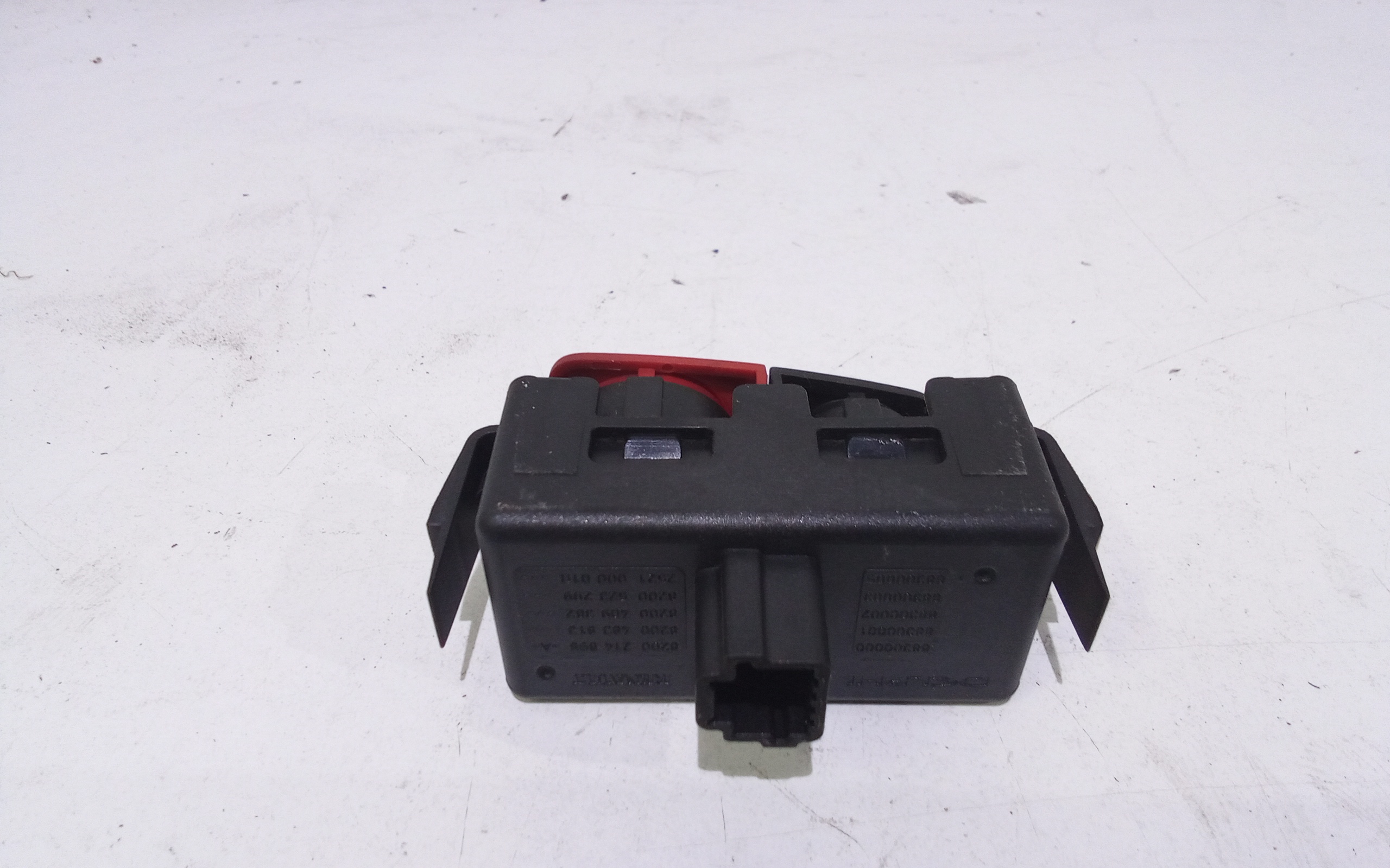 Pulsante luci di emergenza per Renault Megane Cabrio (08>15) (2008 - 2015)