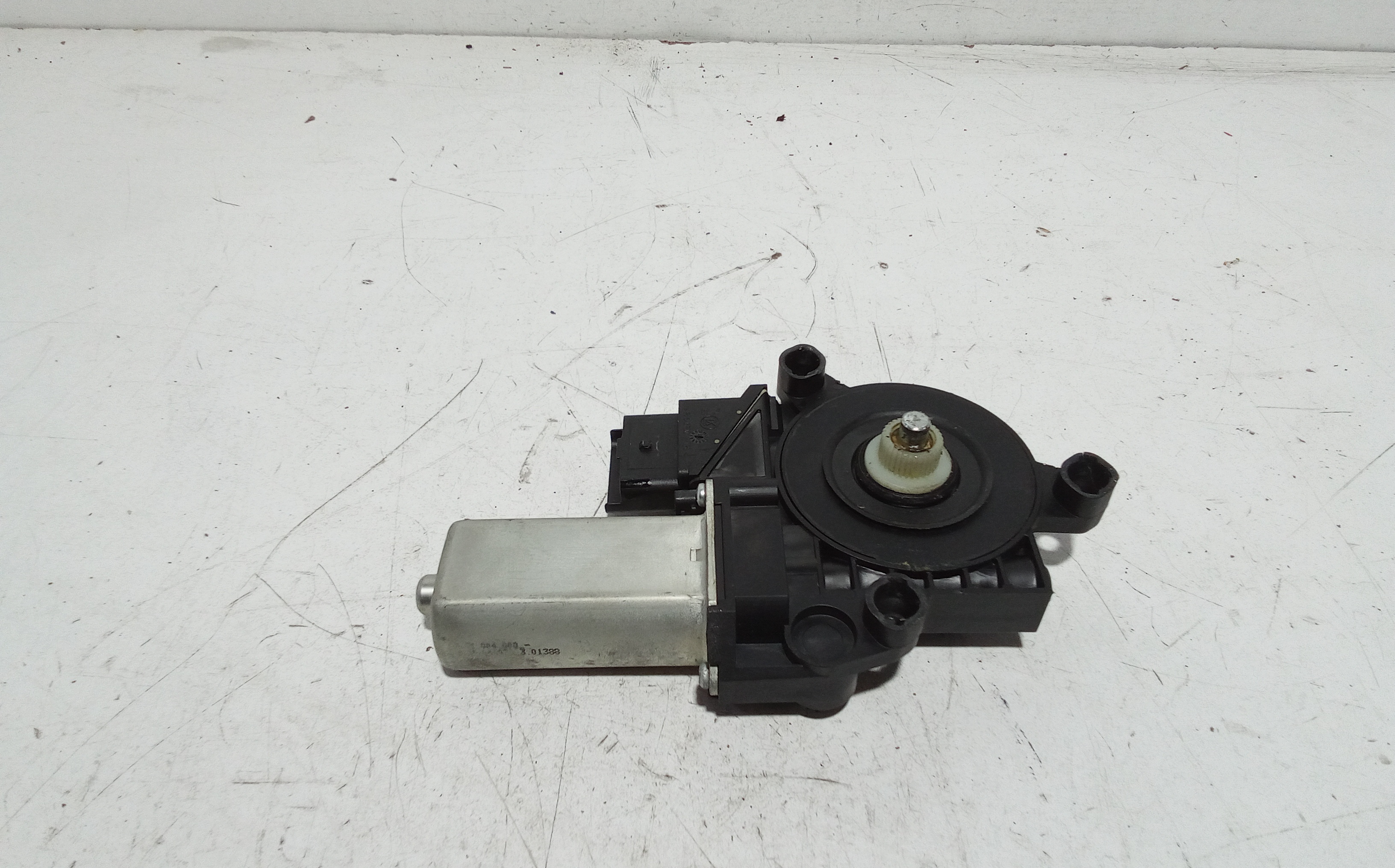 Motorino Alzavetro anteriore Sinistro per Fiat Croma 2 Serie (2005 - 2007)