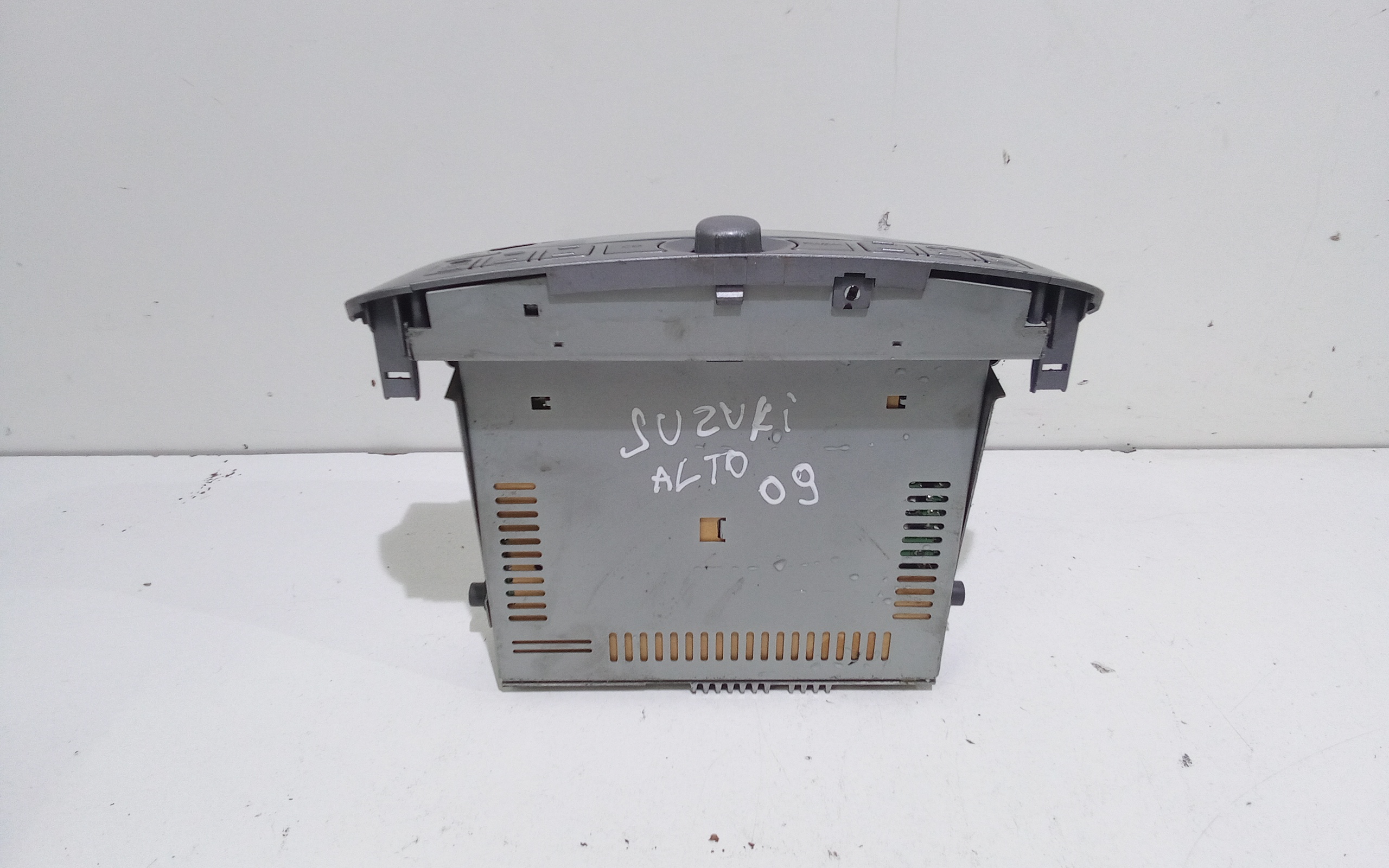 Autoradio per Suzuki Alto 3 Serie (2008 - In produzione)