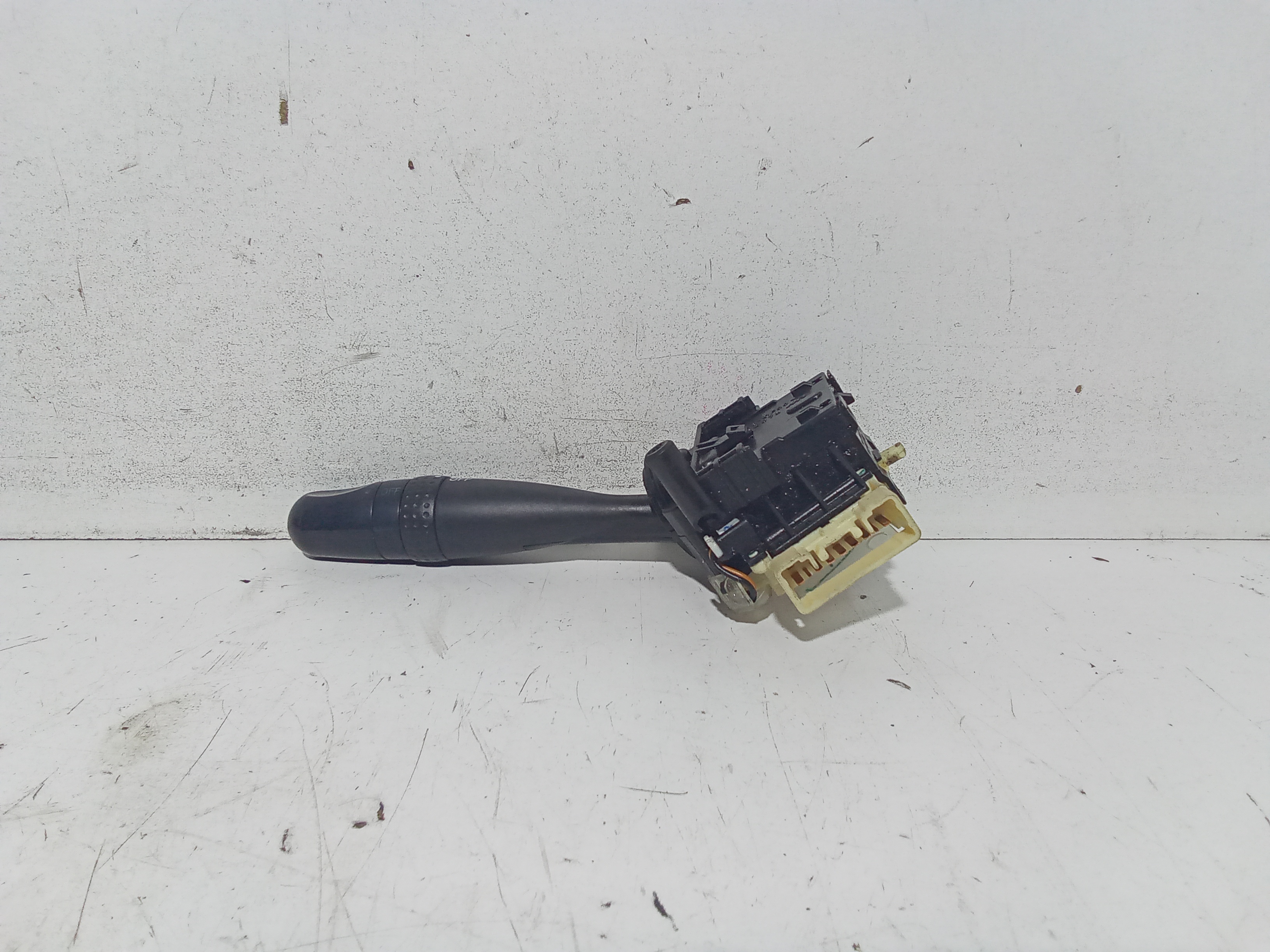 Devioluci sinistro per Suzuki Alto 3 Serie (2008 - In produzione)