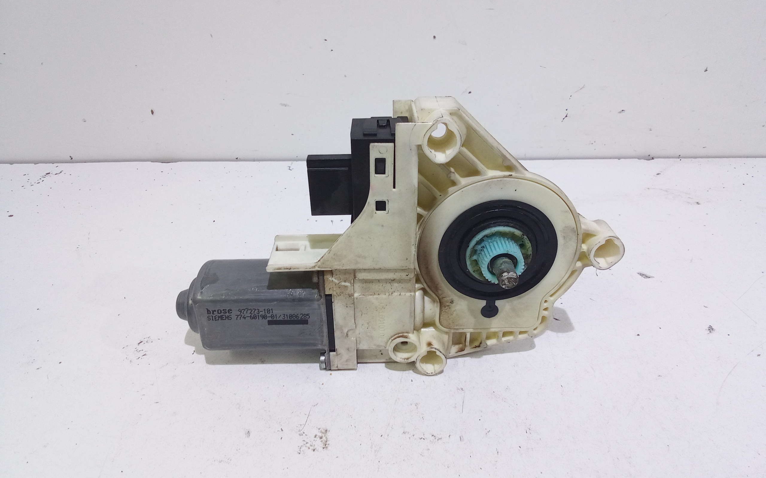 Motorino Alzavetro anteriore Sinistro per Audi A6 Allroad Serie C6 (4fh) (06>12) (2006 - 2012)