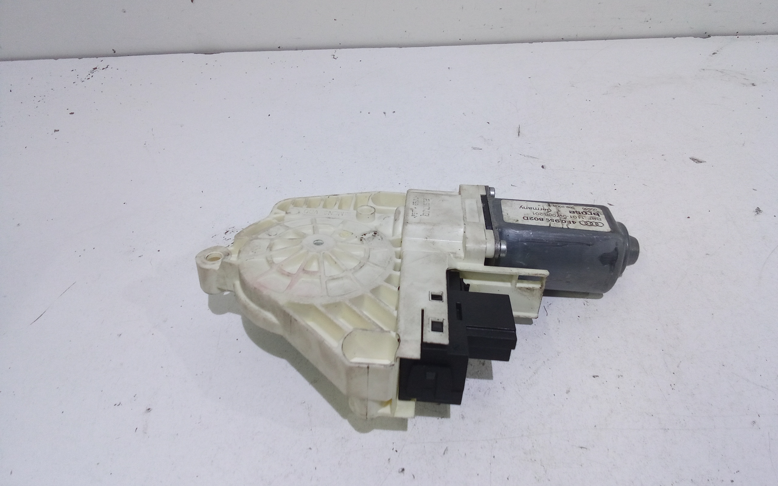 Motorino Alzavetro anteriore destra per Audi A6 Allroad Serie C6 (4fh) (06>12) (2006 - 2012)