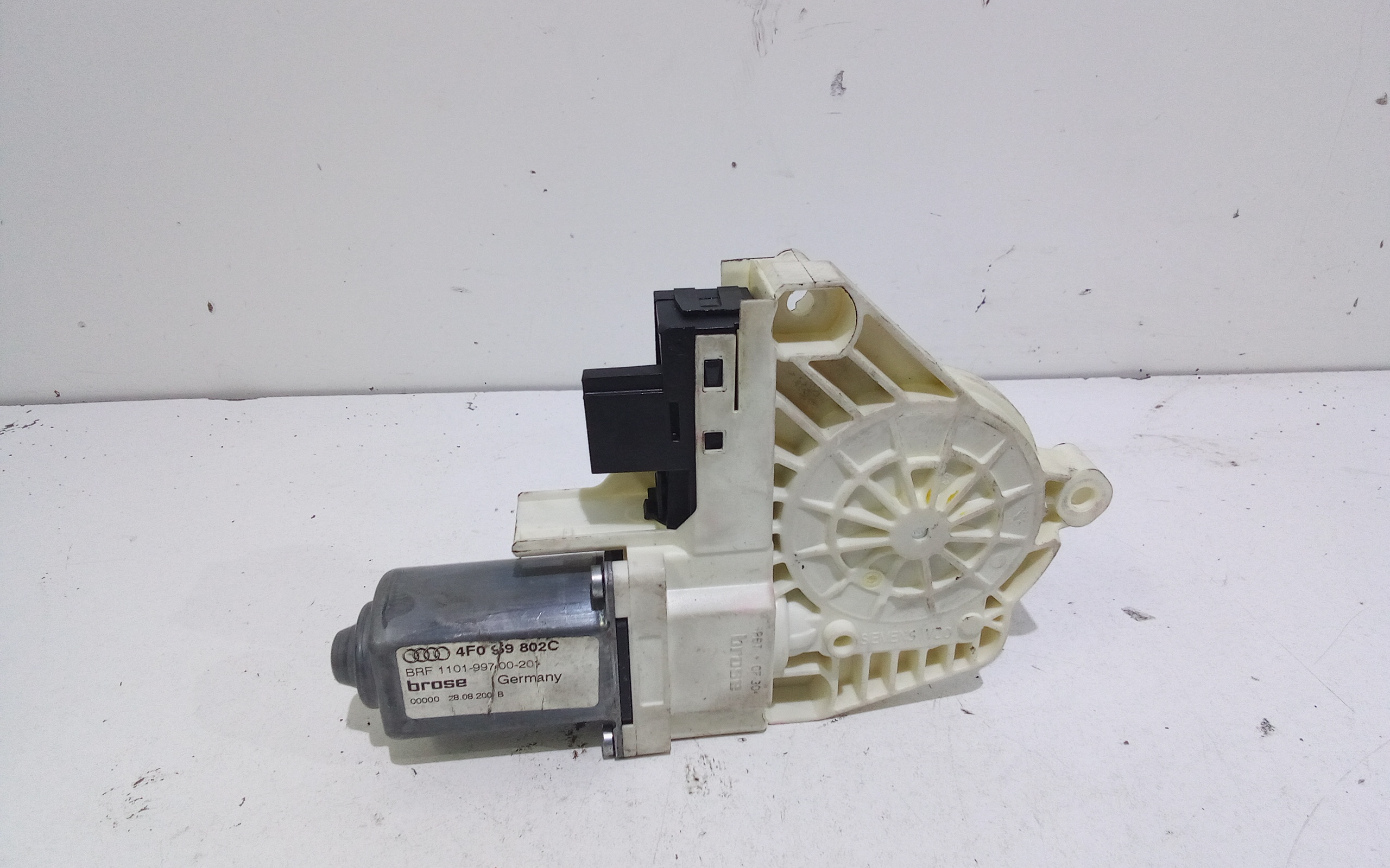 Motorino Alzavetro posteriore destra per Audi A6 Allroad Serie C6 (4fh) (06>12) (2006 - 2012)