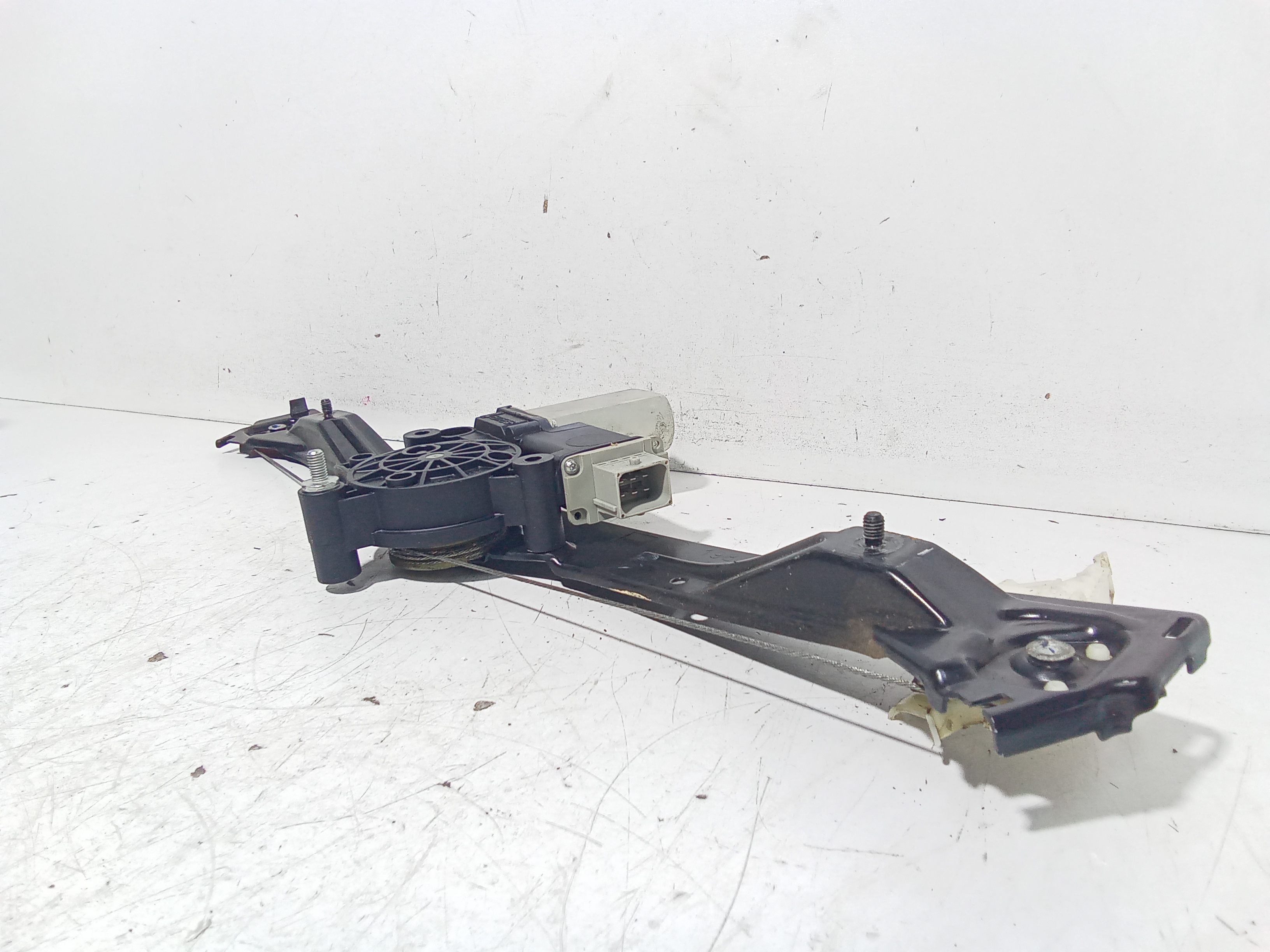 Motorino Alzavetro anteriore destra per Fiat Bravo 2 Serie (2007 - 2010)