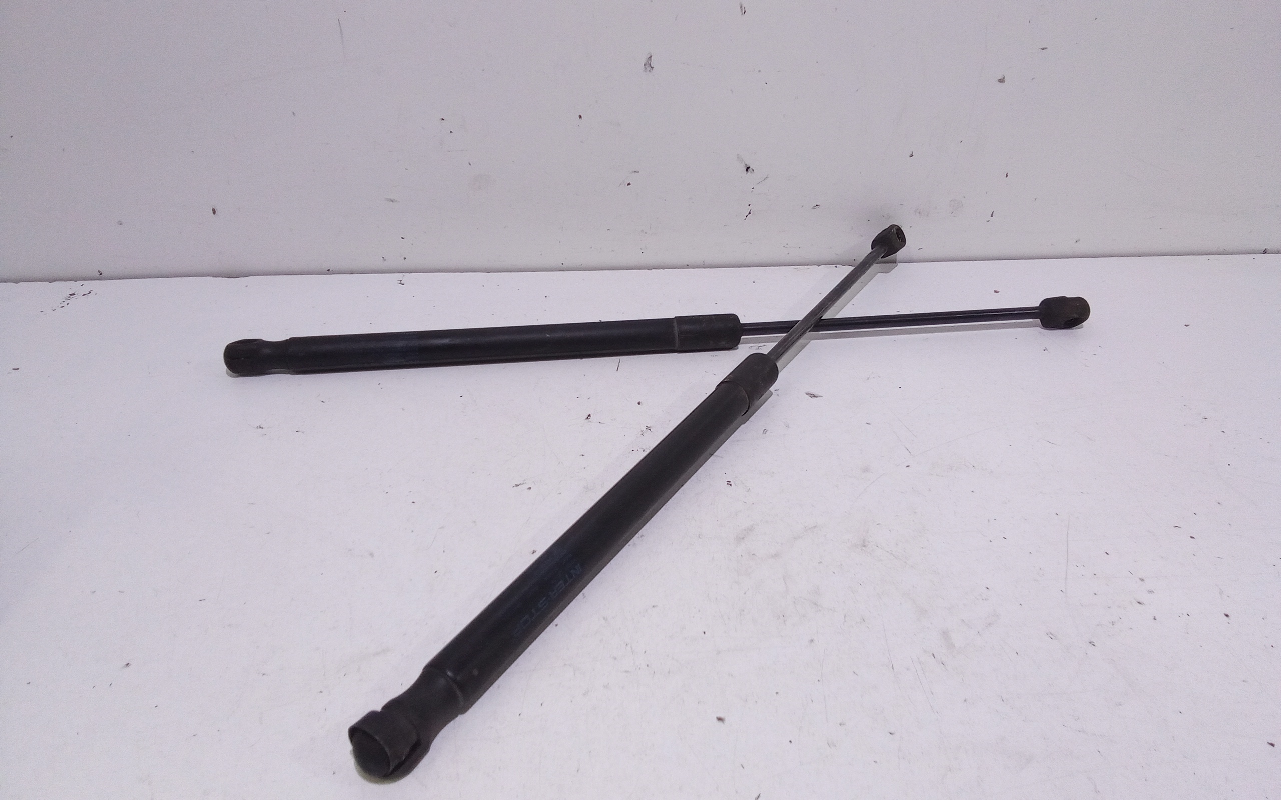 Pistoncini cofano Post. per Audi A4 Avant (8ed) (04>08) (2004 - 2008)