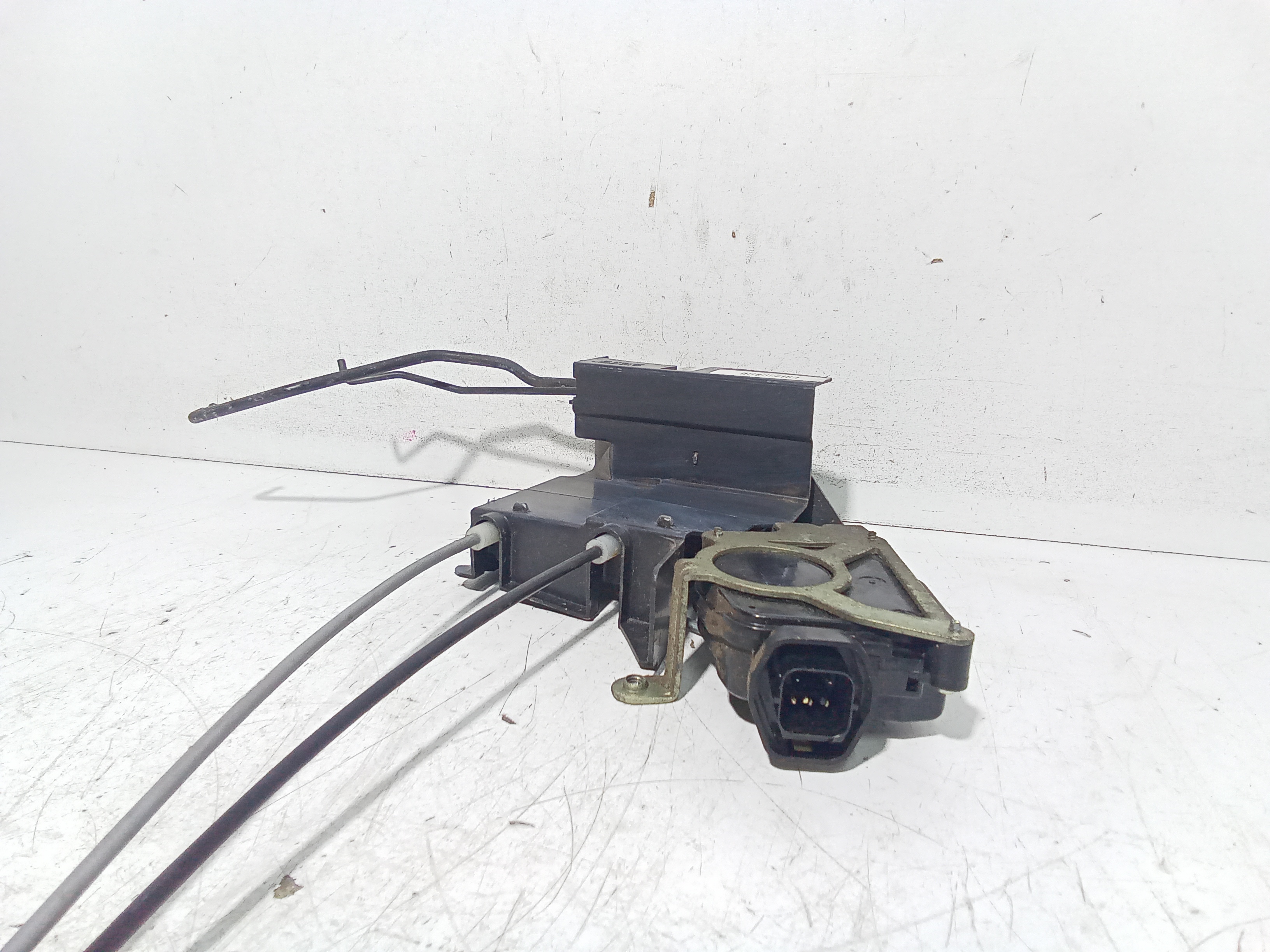 Serratura Anteriore Sinistra per Kia Rio 3 Serie (2005 - 2011)