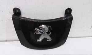 Stemma fregio logo anteriore per Peugeot Tweet 125cc (2010 - 2014)