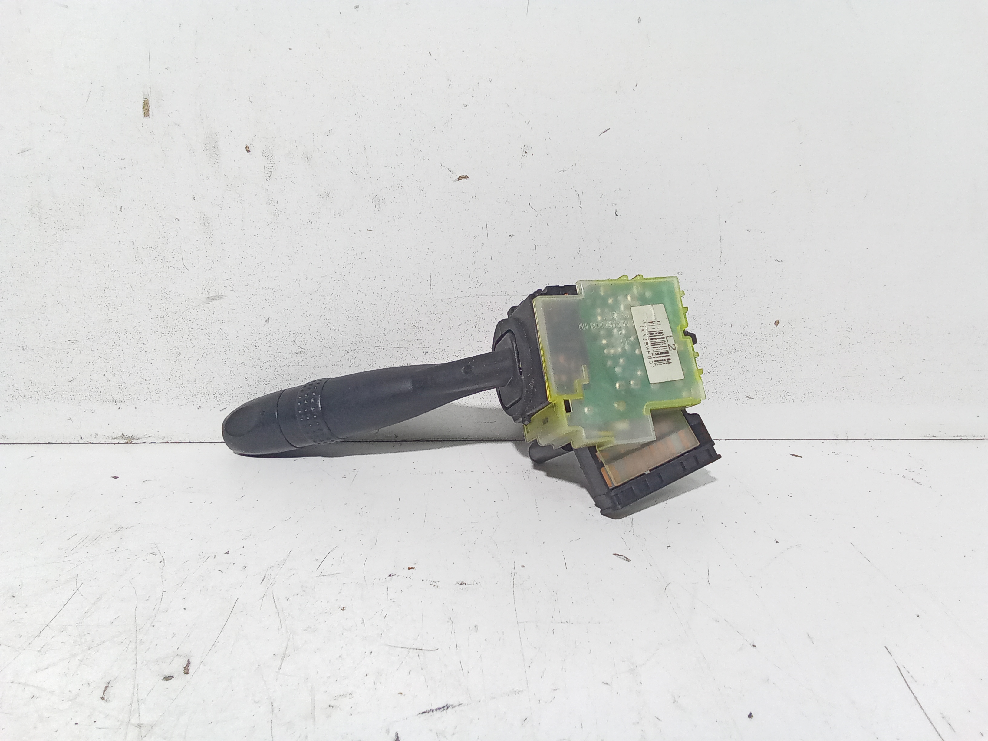 Devioluci destro per Kia Rio 3 Serie (2005 - 2011)