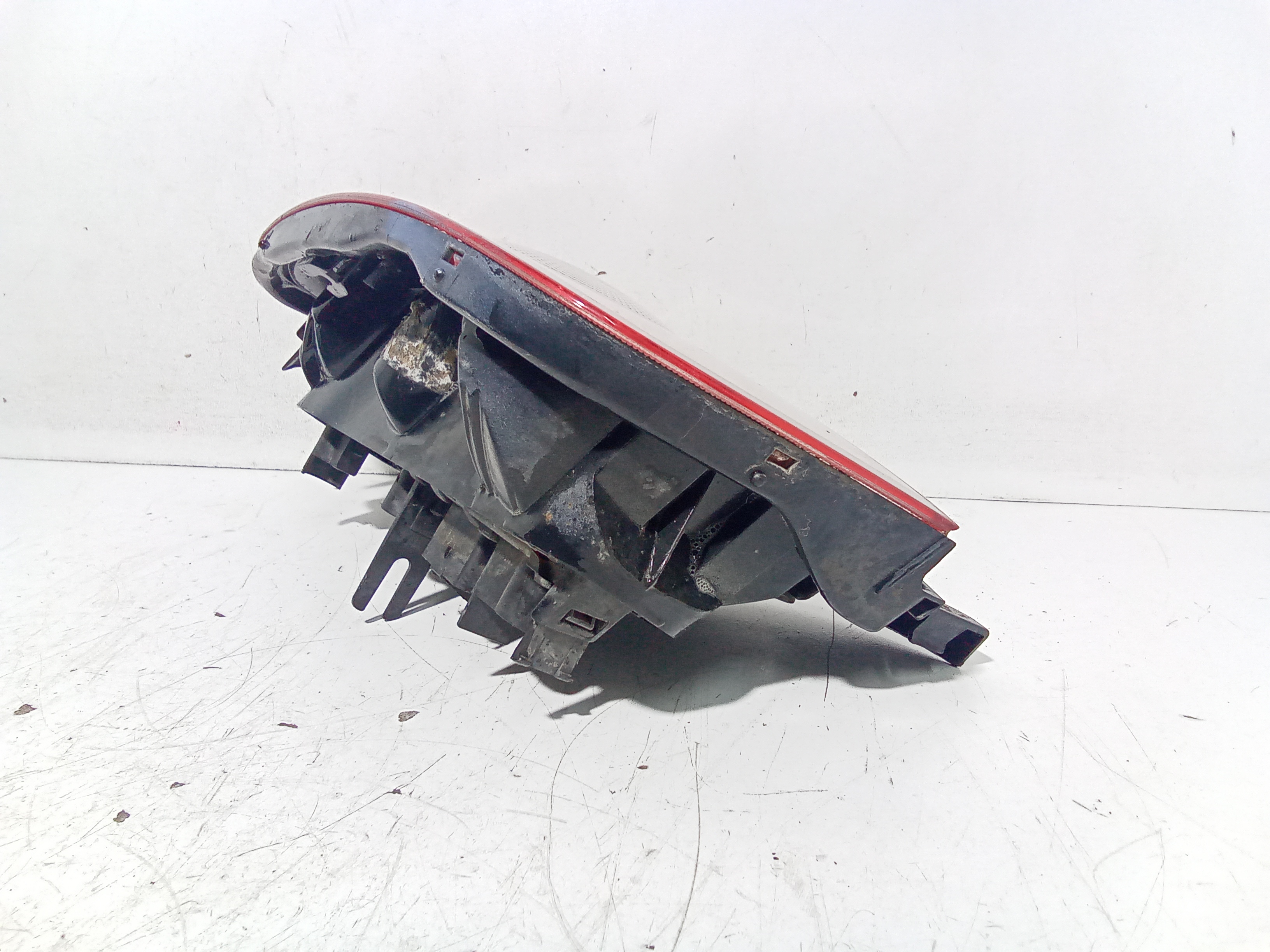 Stop fanale Posteriore sinistro lato Guida per Nissan Micra 3 Serie (2000 - 2003)