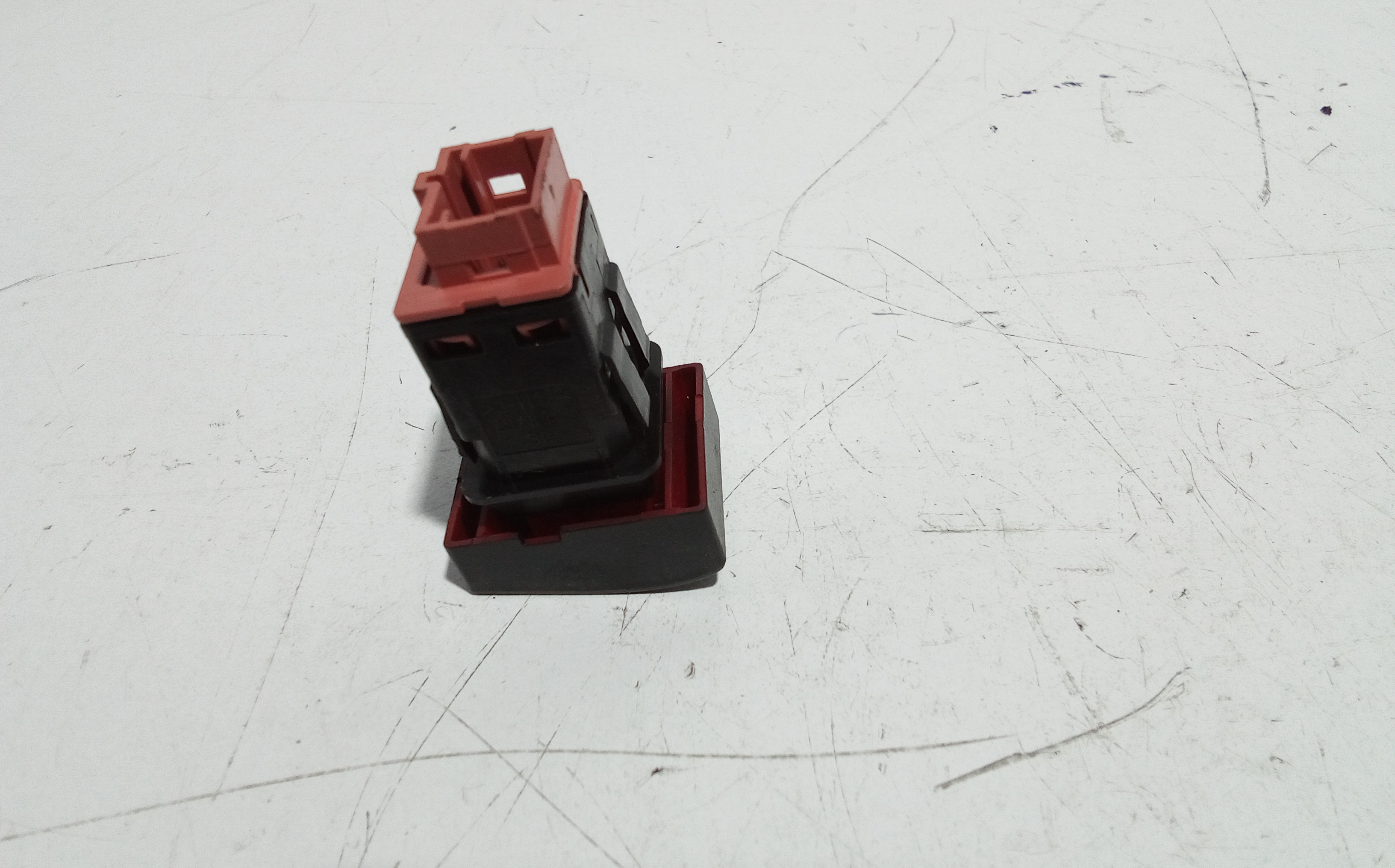 Pulsante luci di emergenza per Peugeot 3008 Serie (09>16) (2009 - 2016)