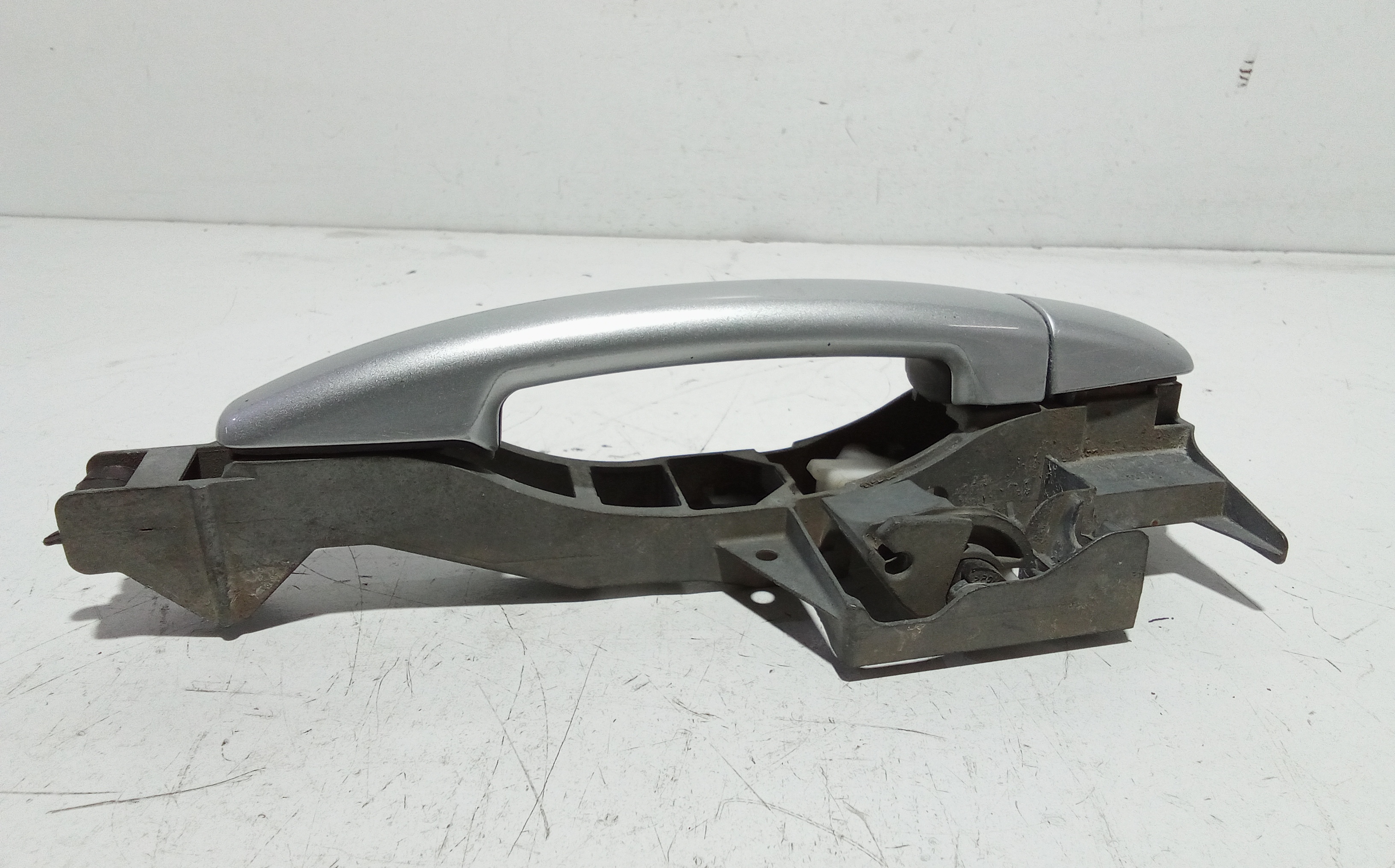 Maniglia esterna Posteriore Sinistra per Peugeot 3008 Serie (09>16) (2009 - 2016)