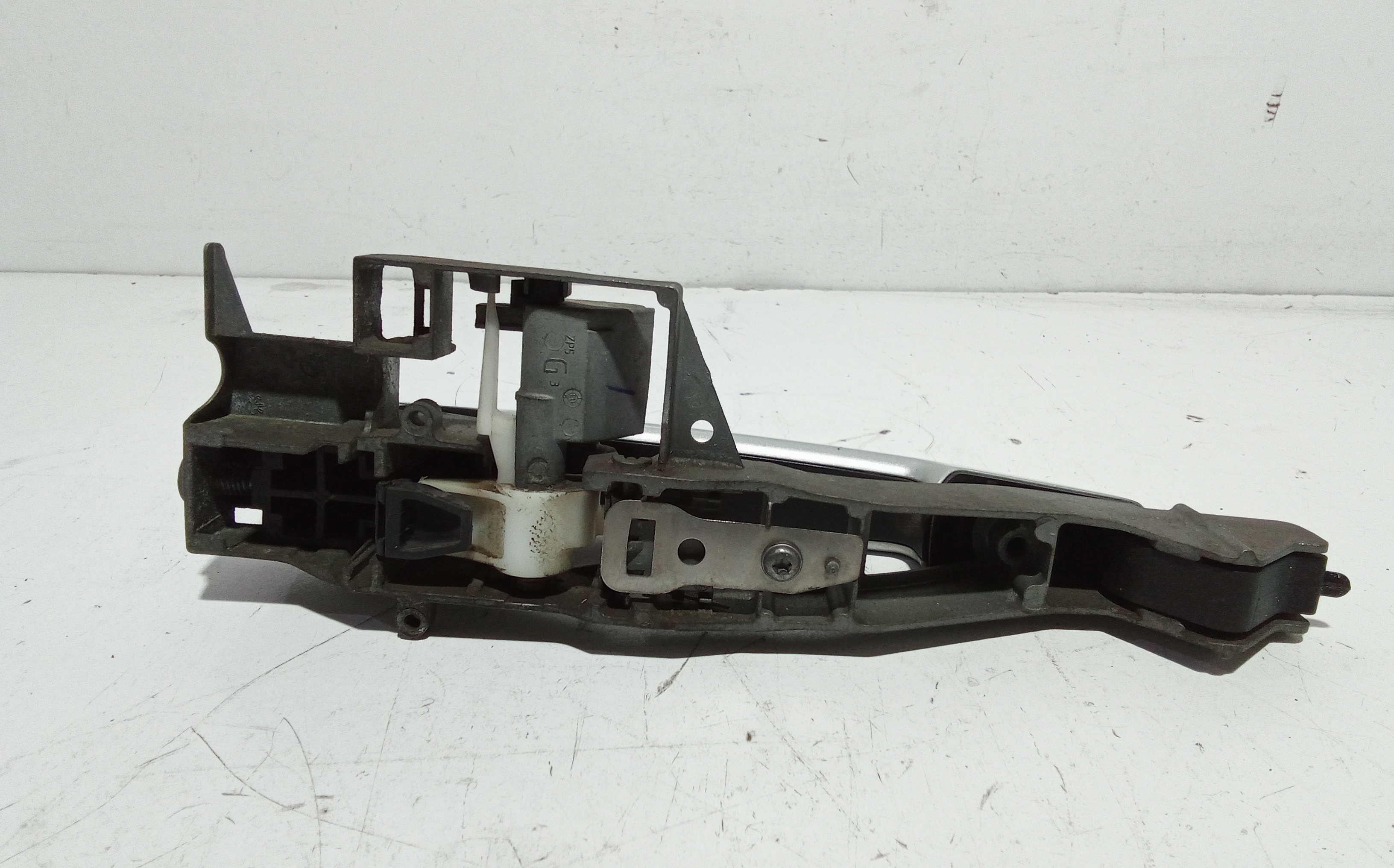 Maniglia esterna Posteriore Sinistra per Peugeot 3008 Serie (09>16) (2009 - 2016)