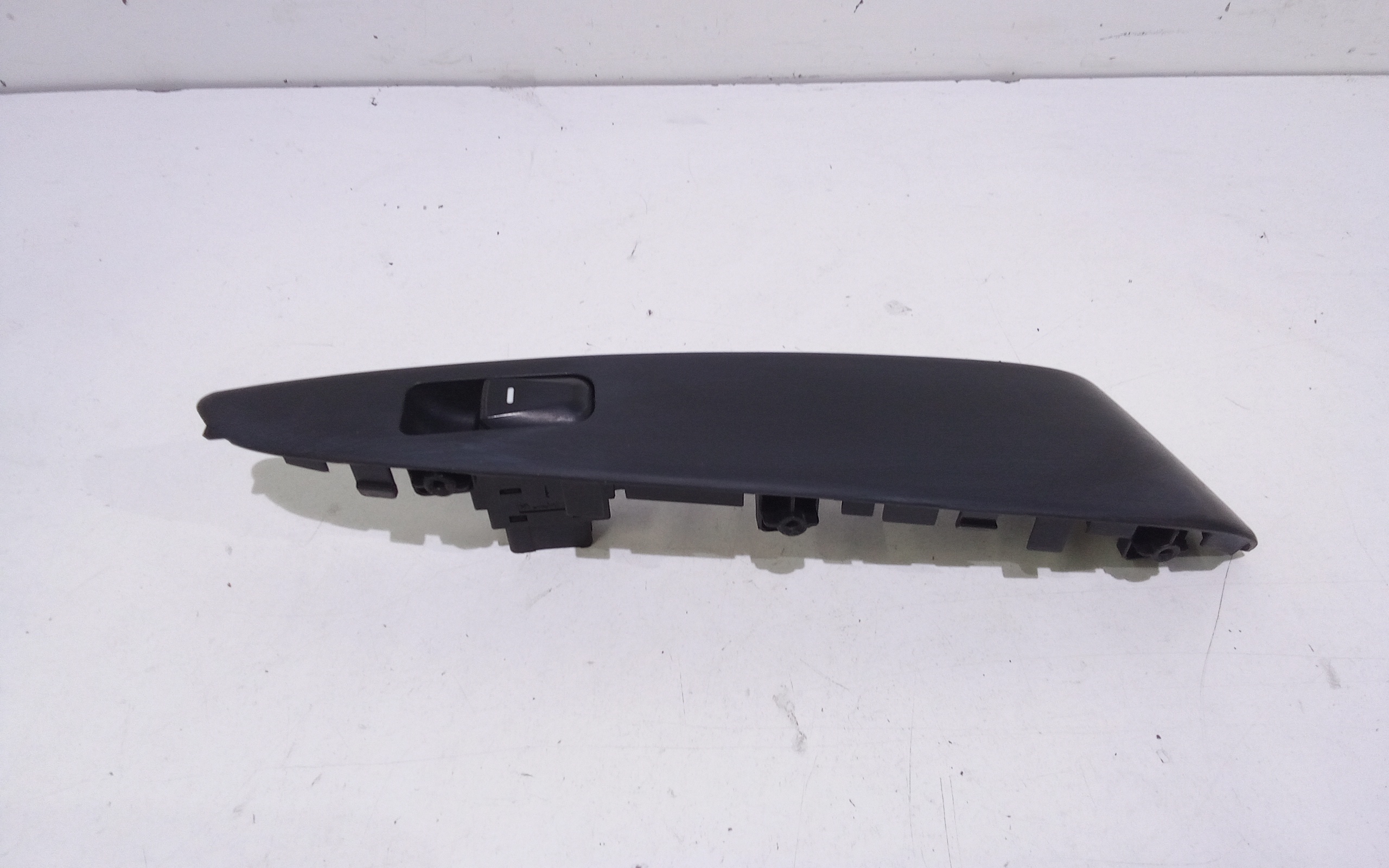 Pulsantiera Posteriore Sinistra per Hyundai Ix35 1 Serie (2010 - In produzione)