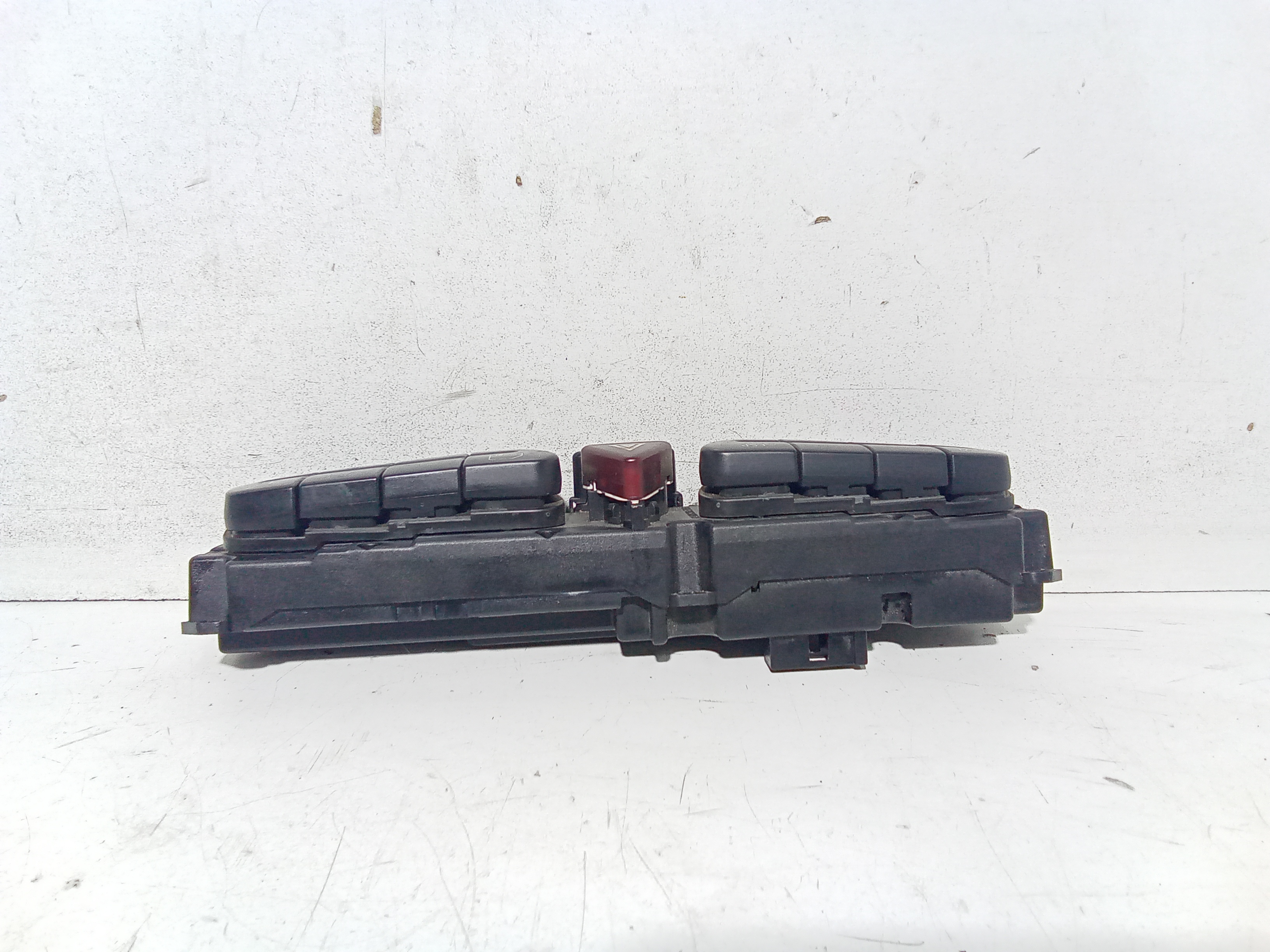 Pulsante luci di emergenza per Mercedes Classe C Berlina W203 (00>04) (2000 - 2004)