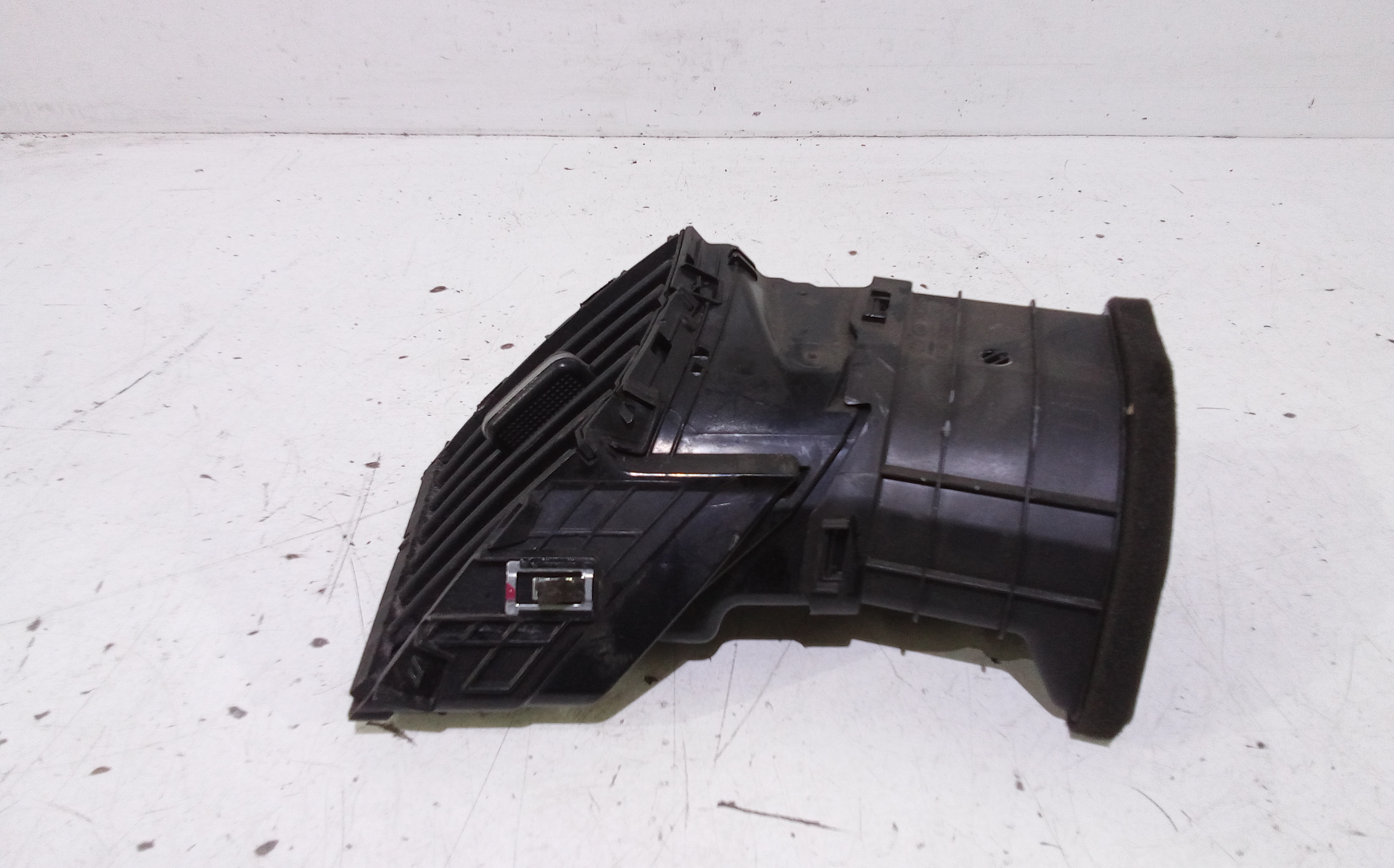 Bocchetta aria cruscotto lato guida per Hyundai Ix35 1 Serie (2010 - In produzione)