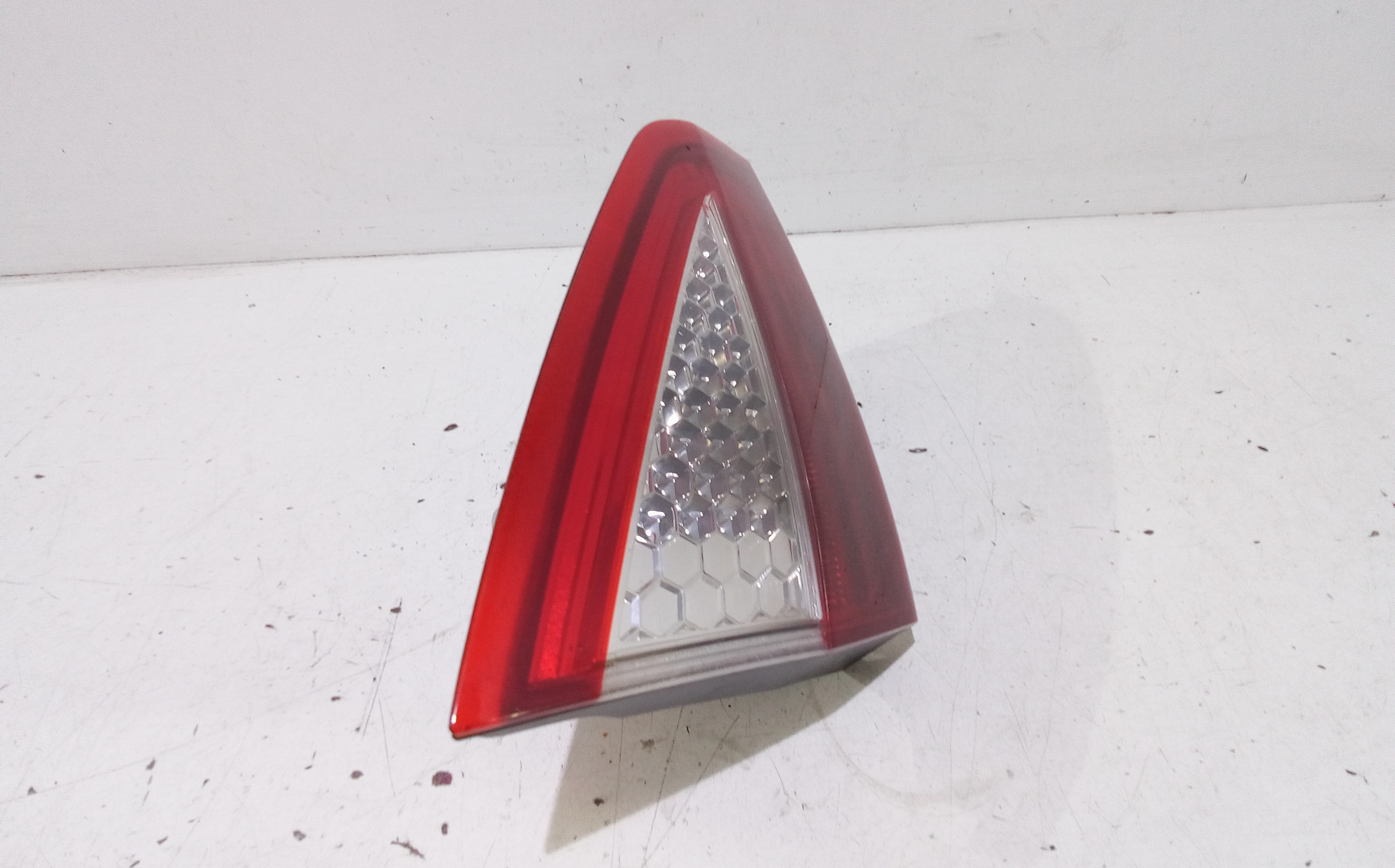 Stop Posteriore Sinistro Integrato nel Portello per Ford Mondeo Berlina 6 Serie (2007 - 2010)