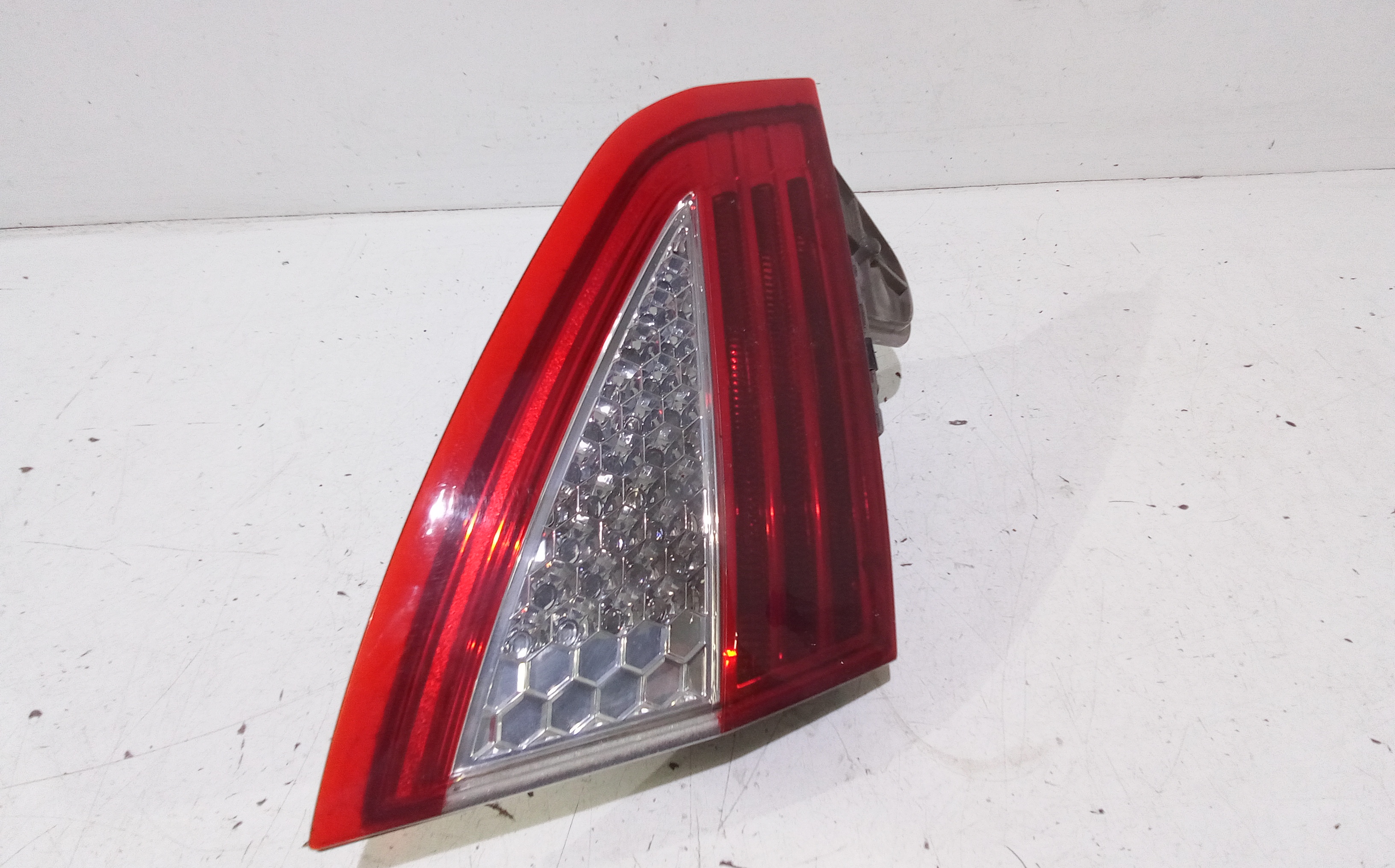 Stop Posteriore Sinistro Integrato nel Portello per Ford Mondeo Berlina 6 Serie (2007 - 2010)