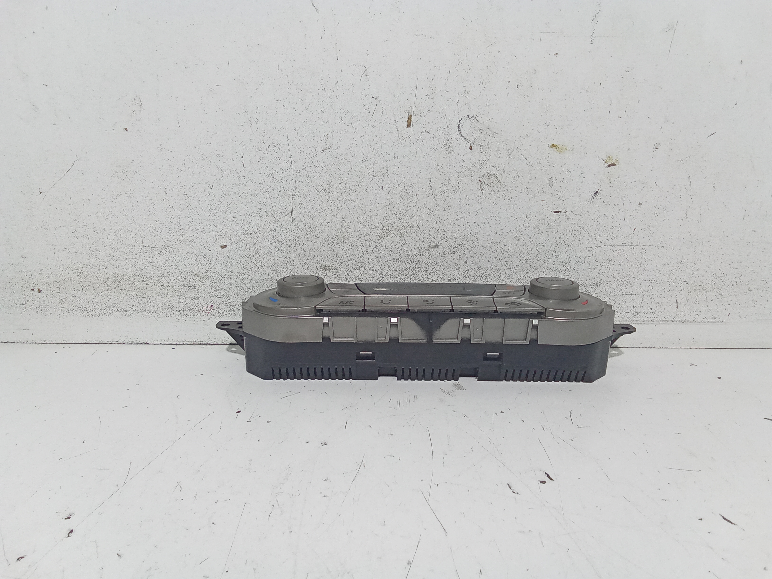 Comandi Clima per Ford Focus Berlina 4 Serie (2008 - 2011)