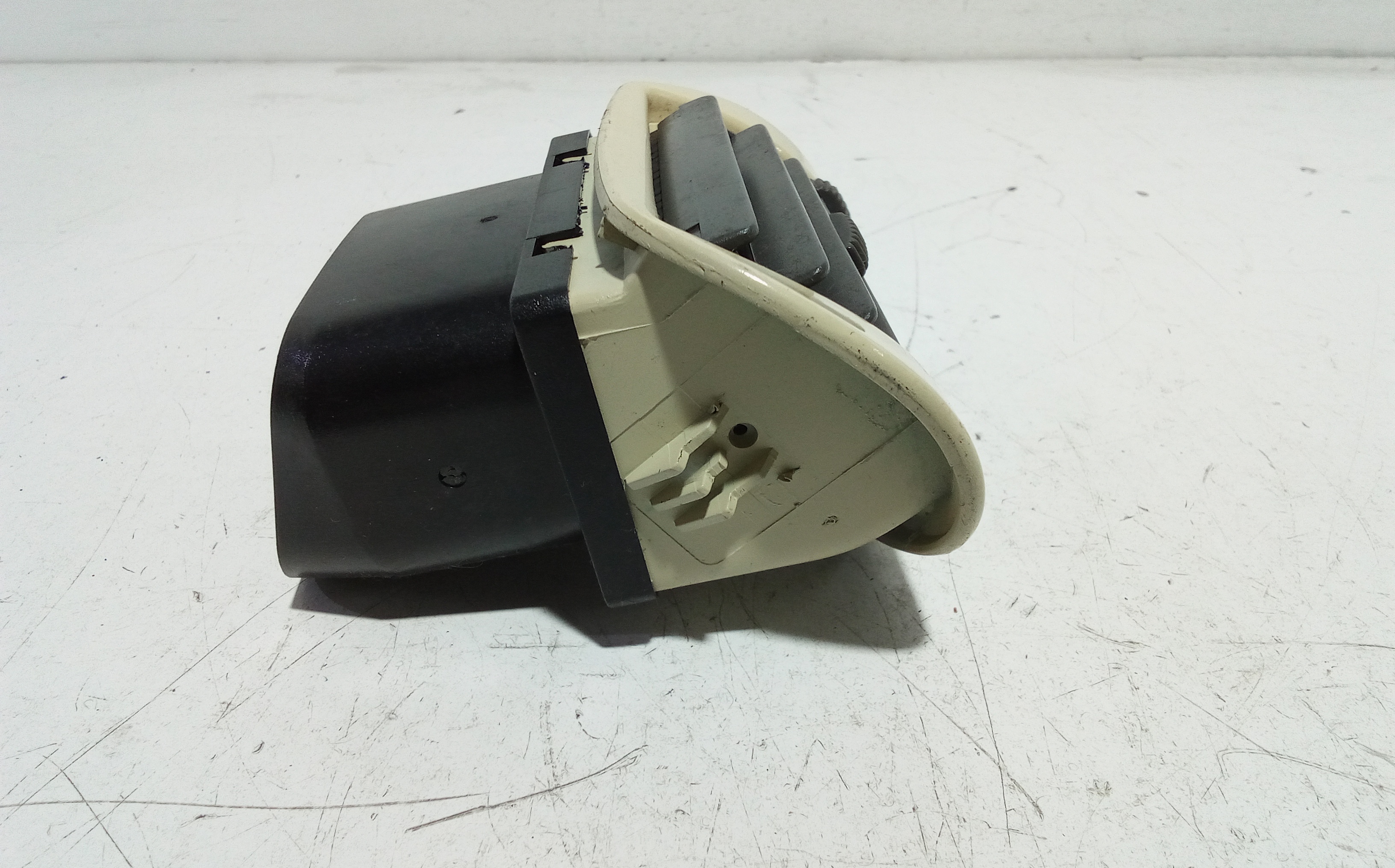 Bocchetta aria cruscotto lato passeggero per Fiat Seicento Serie (00>05) (2000 - 2005)