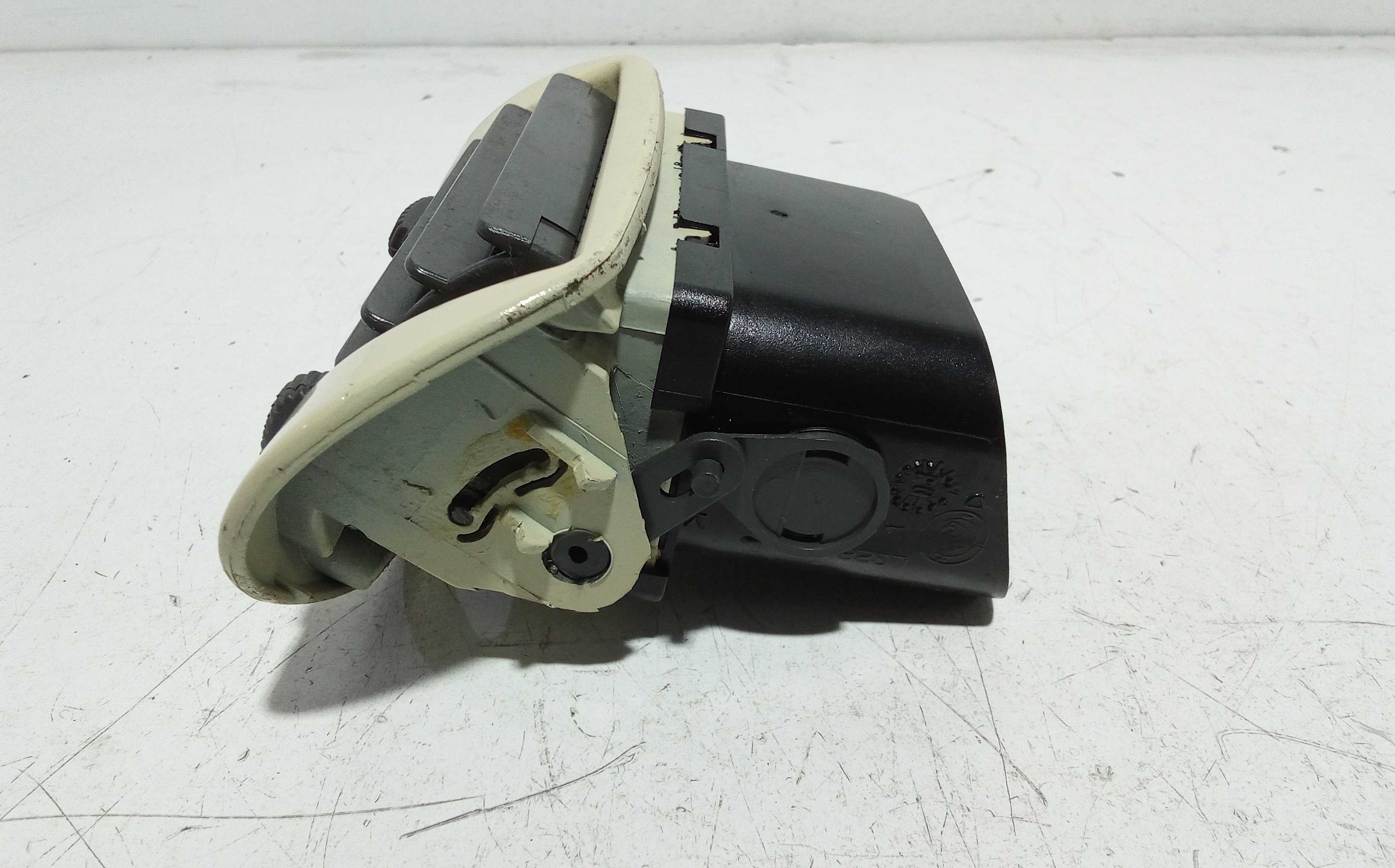 Bocchetta aria cruscotto lato passeggero per Fiat Seicento Serie (00>05) (2000 - 2005)