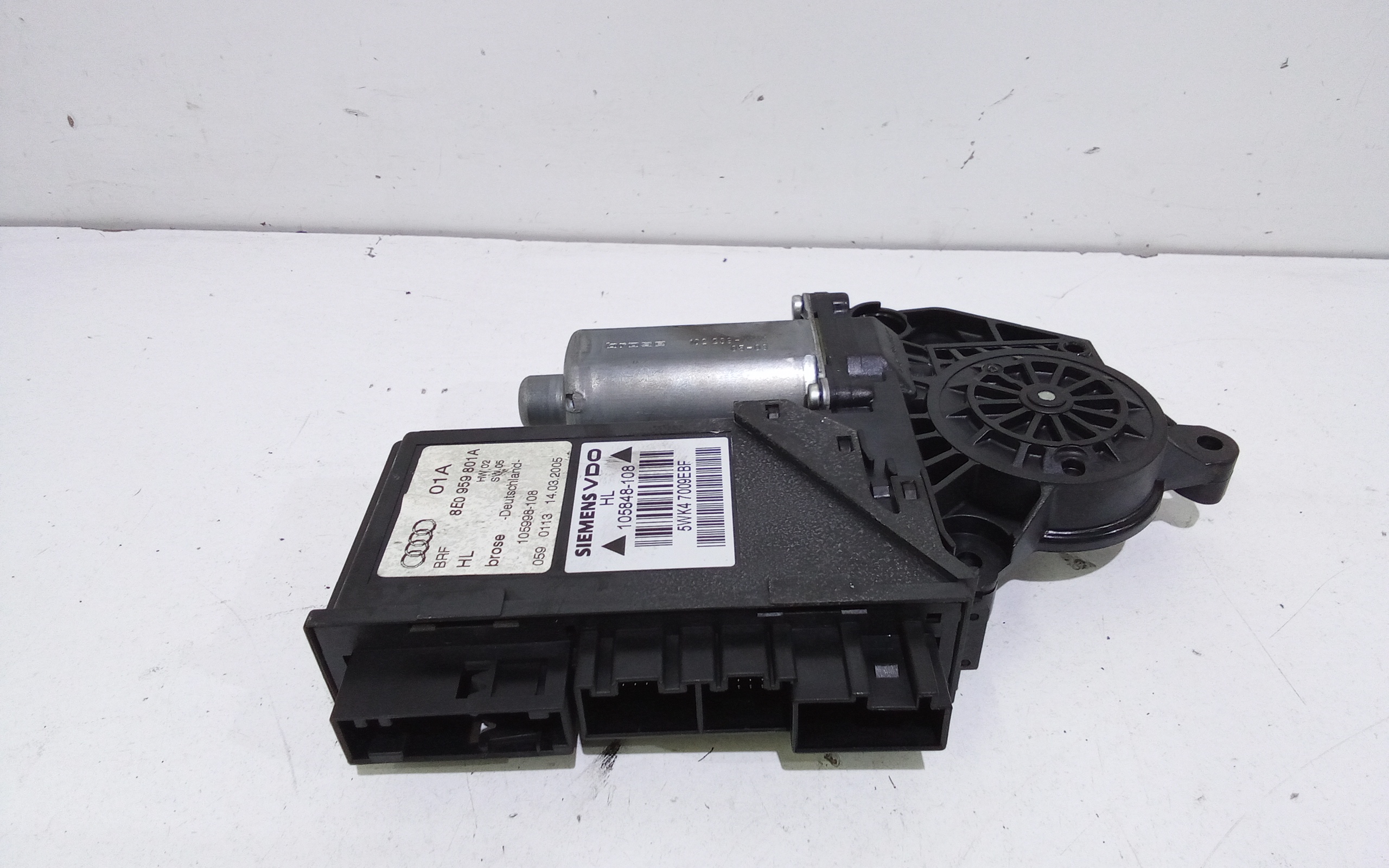 Motorino Alzavetro posteriore destra per Audi A4 Avant (8ed) (04>08) (2004 - 2008)