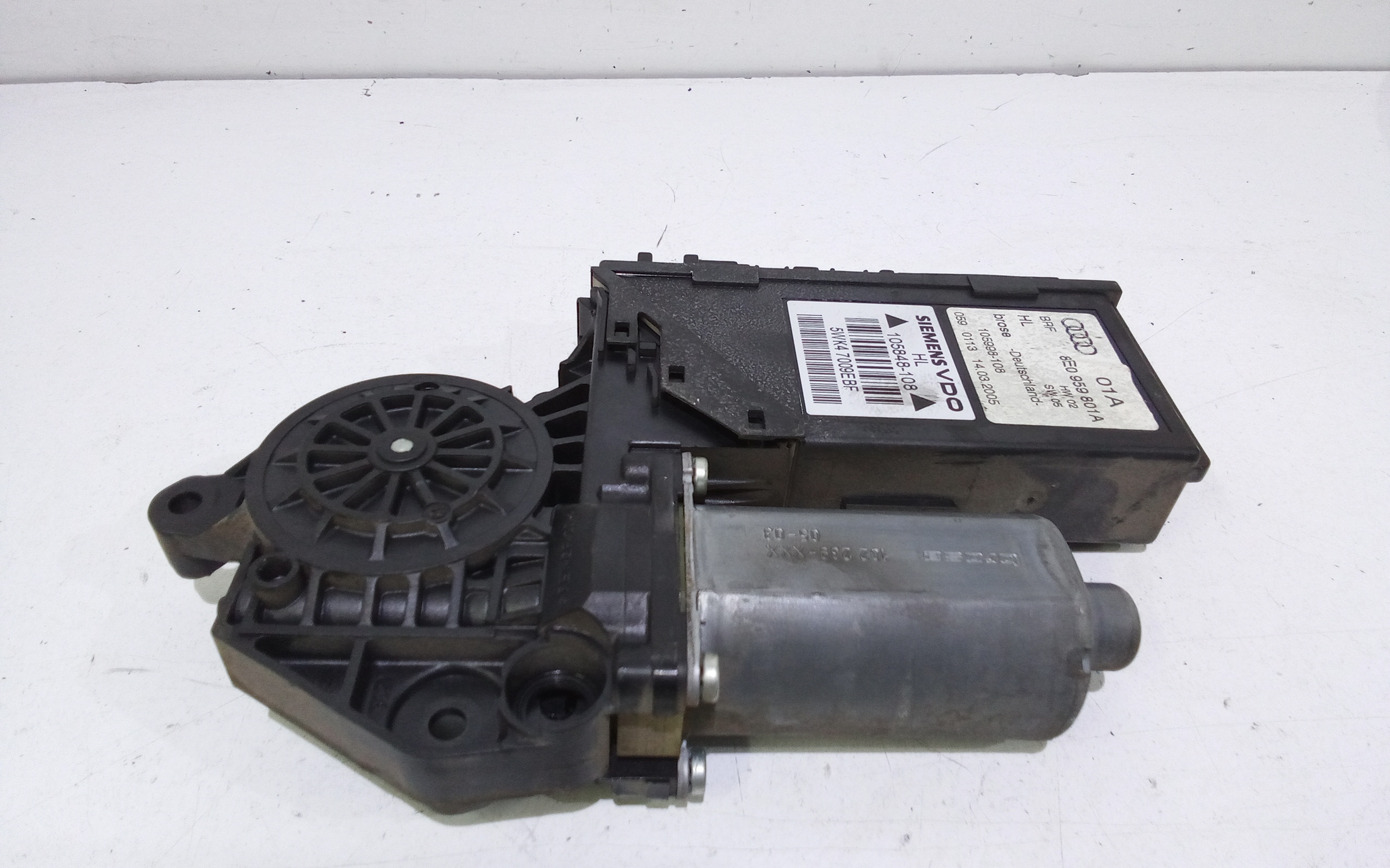Motorino Alzavetro posteriore destra per Audi A4 Avant (8ed) (04>08) (2004 - 2008)