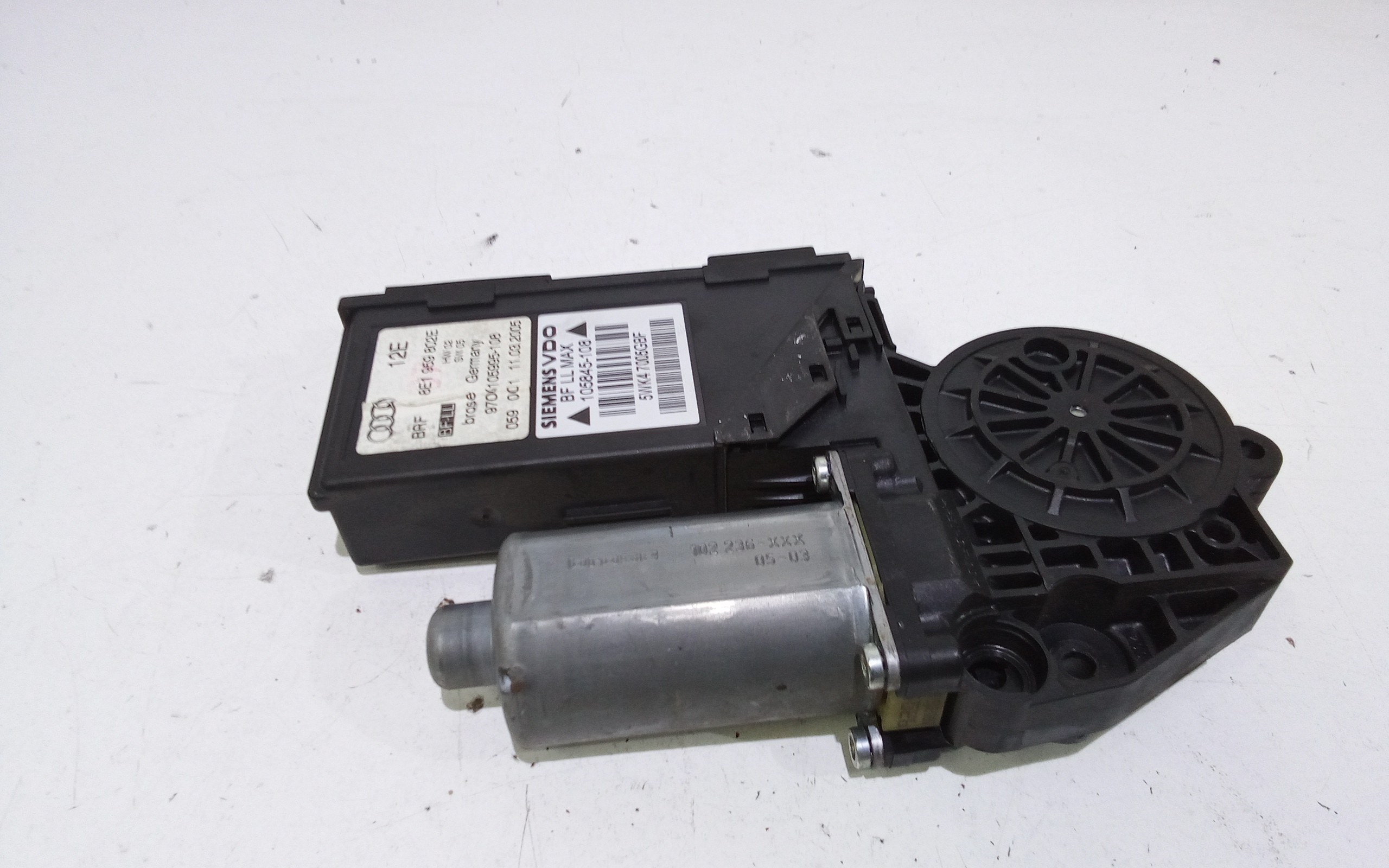 Motorino Alzavetro anteriore destra per Audi A4 Avant (8ed) (04>08) (2004 - 2008)