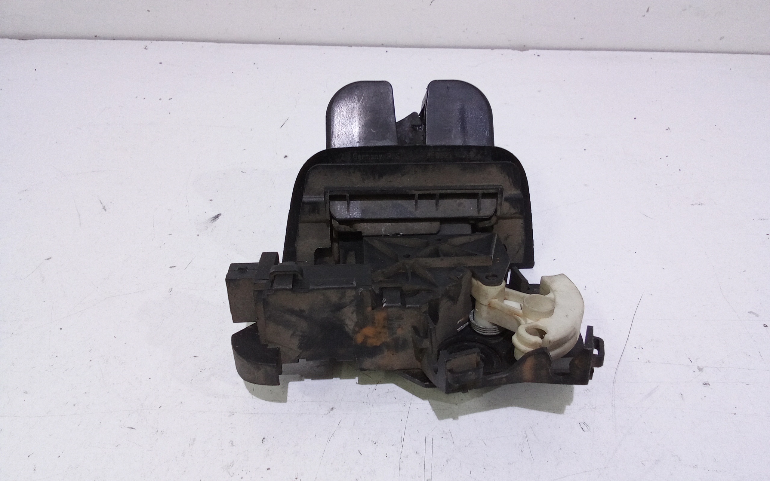 Serratura Cofano Posteriore per Audi A4 Avant (8ed) (04>08) (2004 - 2008)