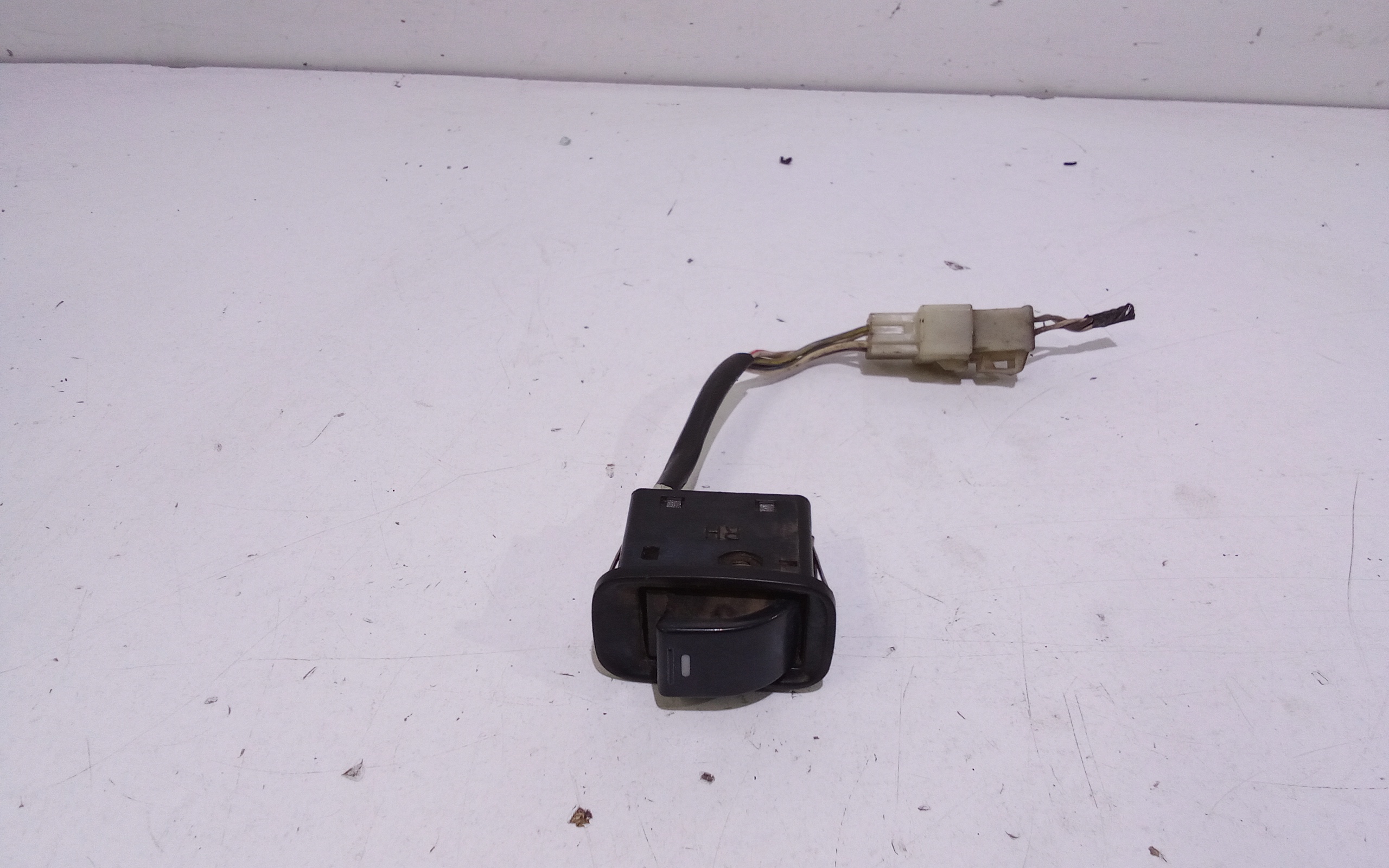 Pulsantiera Posteriore Destra per Tata Indigo 2 Serie (2009 - In produzione)