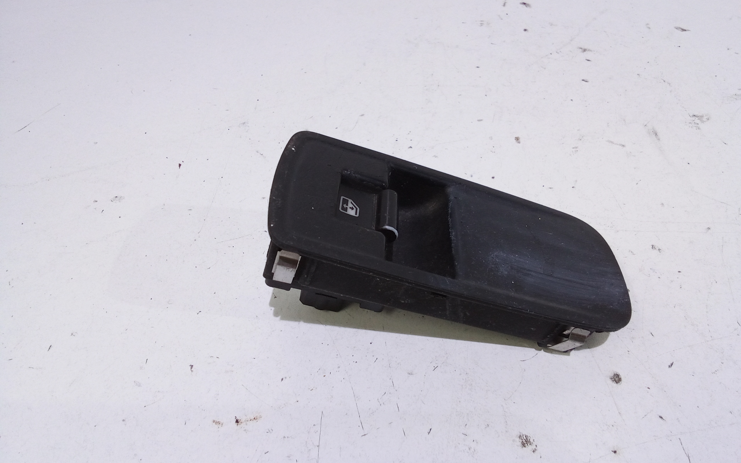 Pulsantiera Anteriore Destra Passeggero per Alfa Romeo Mito Serie (955_) (08>) (2008 - In produzione)