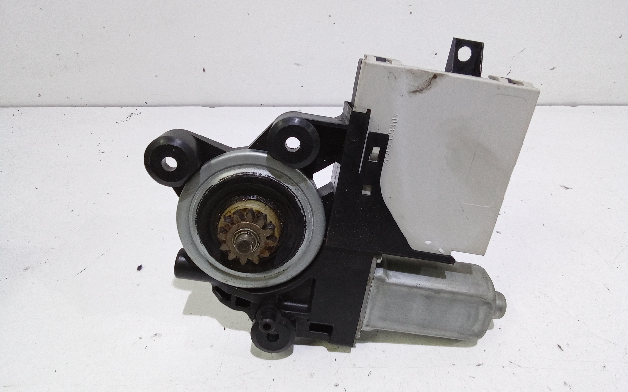 Motorino Alzavetro anteriore destra per Ford Kuga Serie (cbv) (08>13) (2008 - 2013)