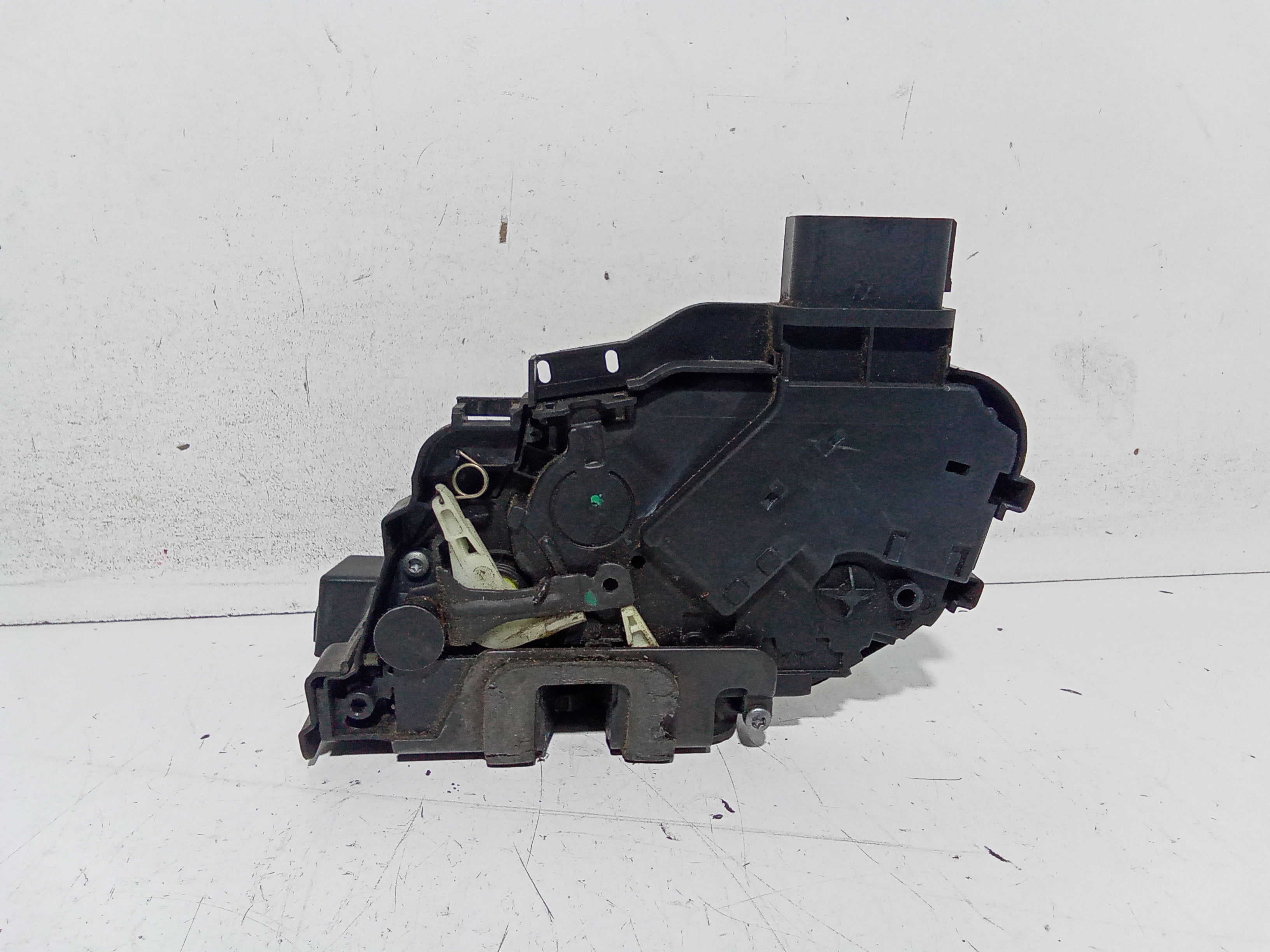 Serratura Anteriore Sinistra per Ford Mondeo Berlina 6 Serie (2007 - 2010)