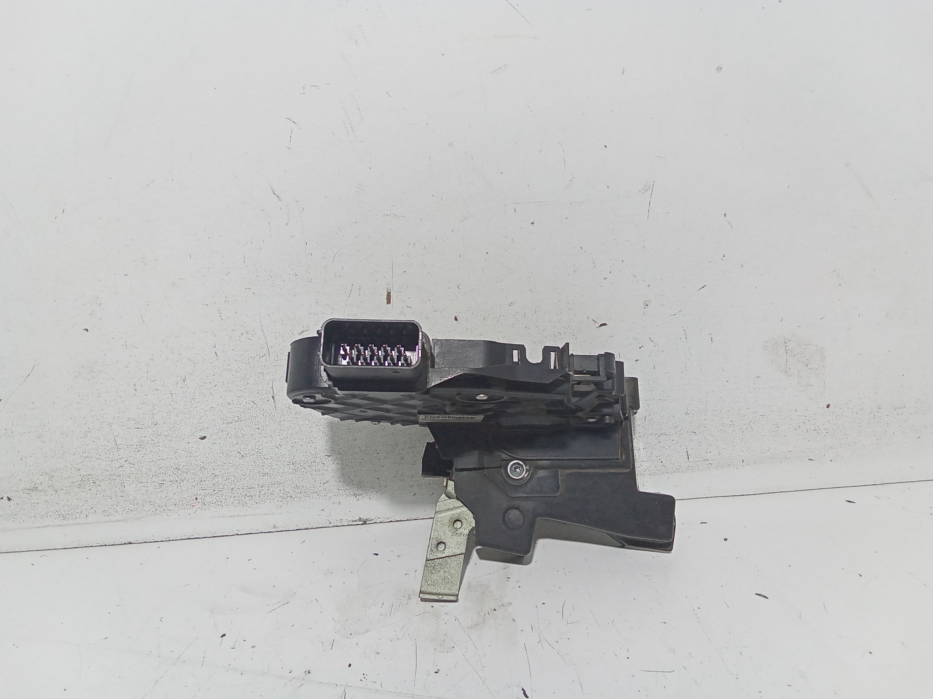 Serratura Anteriore Sinistra per Ford Mondeo Berlina 6 Serie (2007 - 2010)