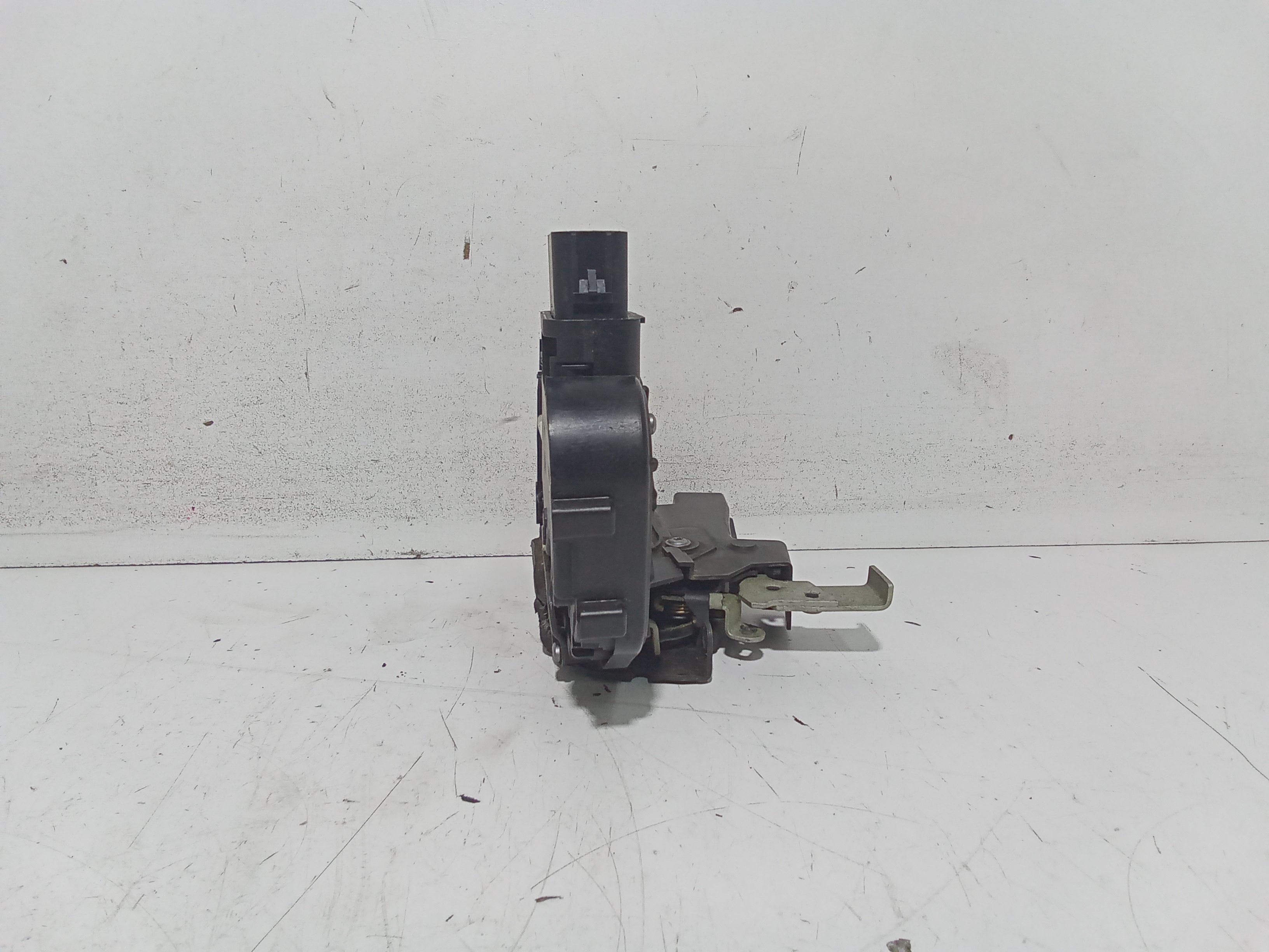 Serratura Anteriore Sinistra per Ford Mondeo Berlina 6 Serie (2007 - 2010)