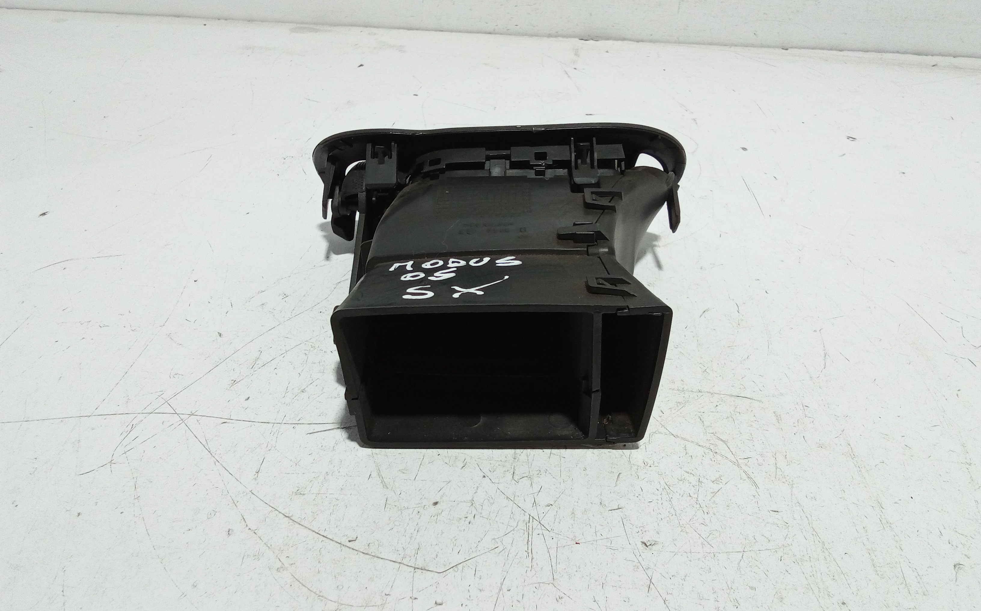 Bocchetta aria cruscotto lato guida per Renault Modus 1 Serie (2004 - 2006)