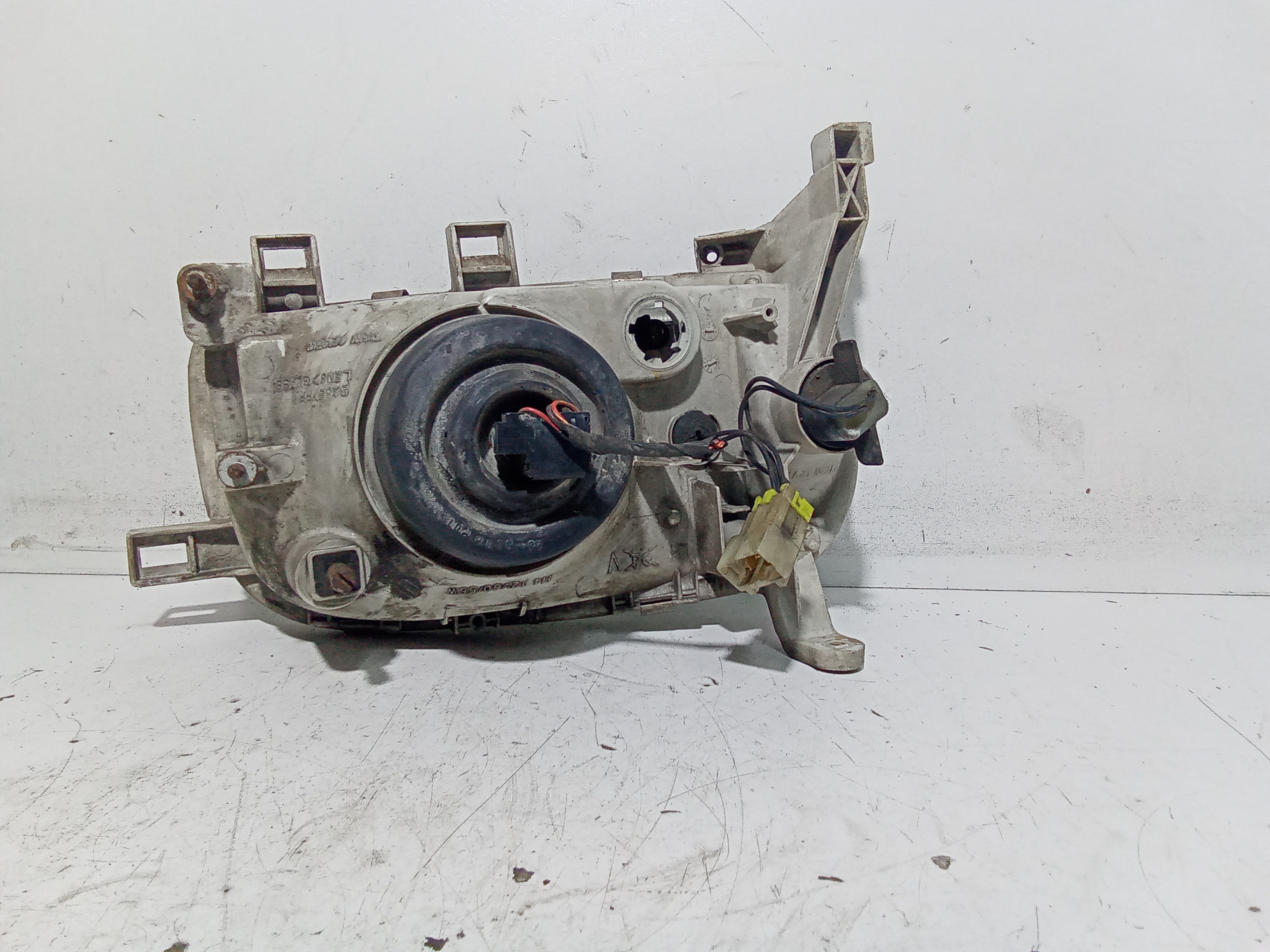 Faro anteriore Sinistro Guida per Nissan Micra 1 Serie (1992 - 1998)