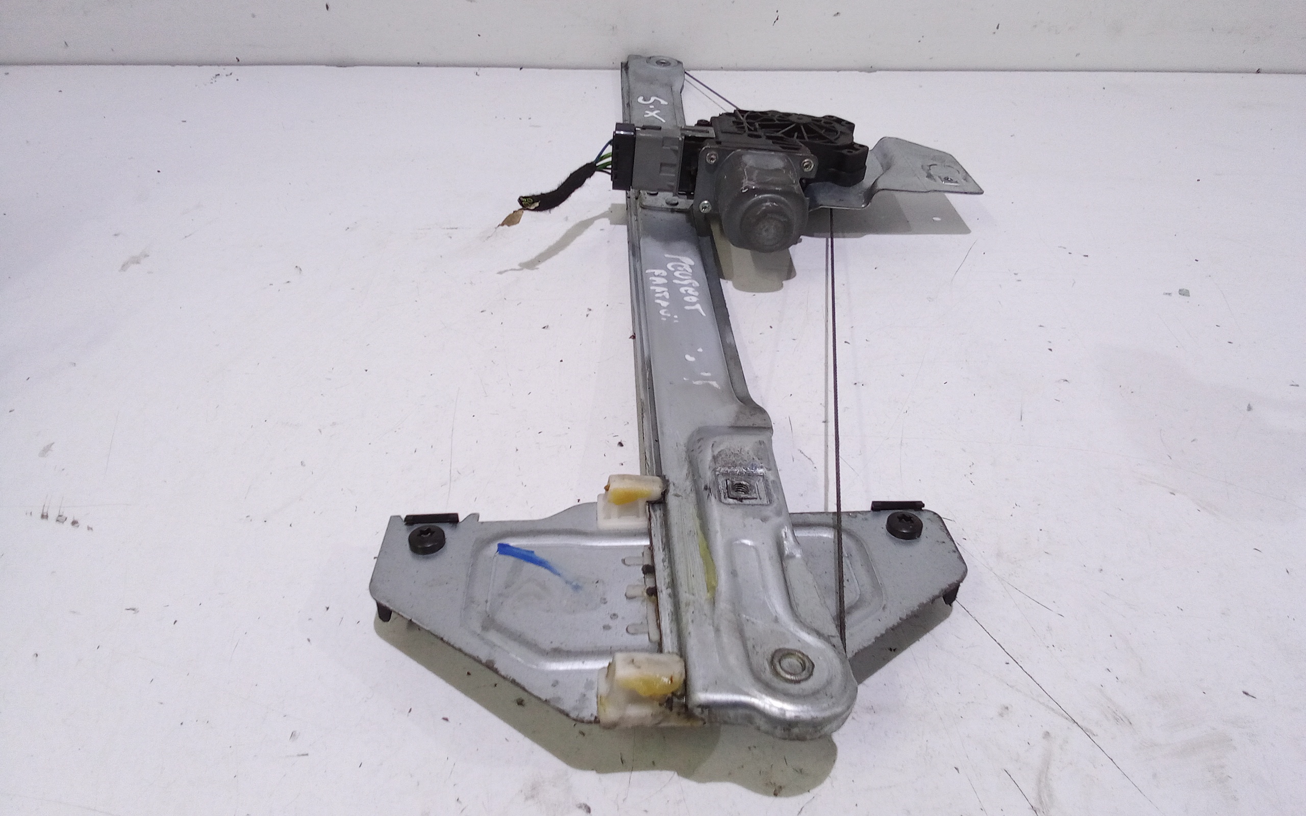 Cremagliera anteriore sinistra Guida per Peugeot Partner 2 Serie (2002 - 2008)