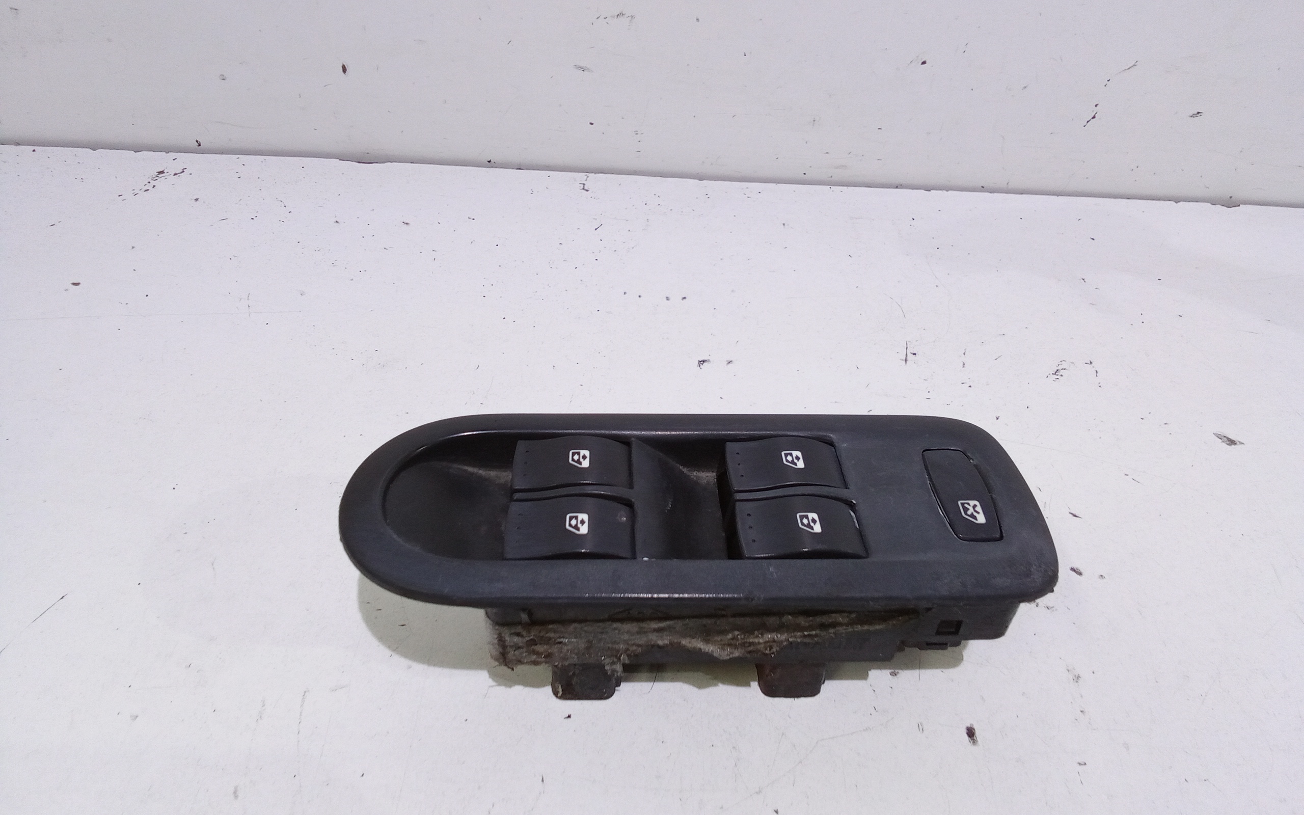 Pulsantiera anteriore sinistra Guida per Renault Megane Ll Serie (06>08) (2006 - 2008)