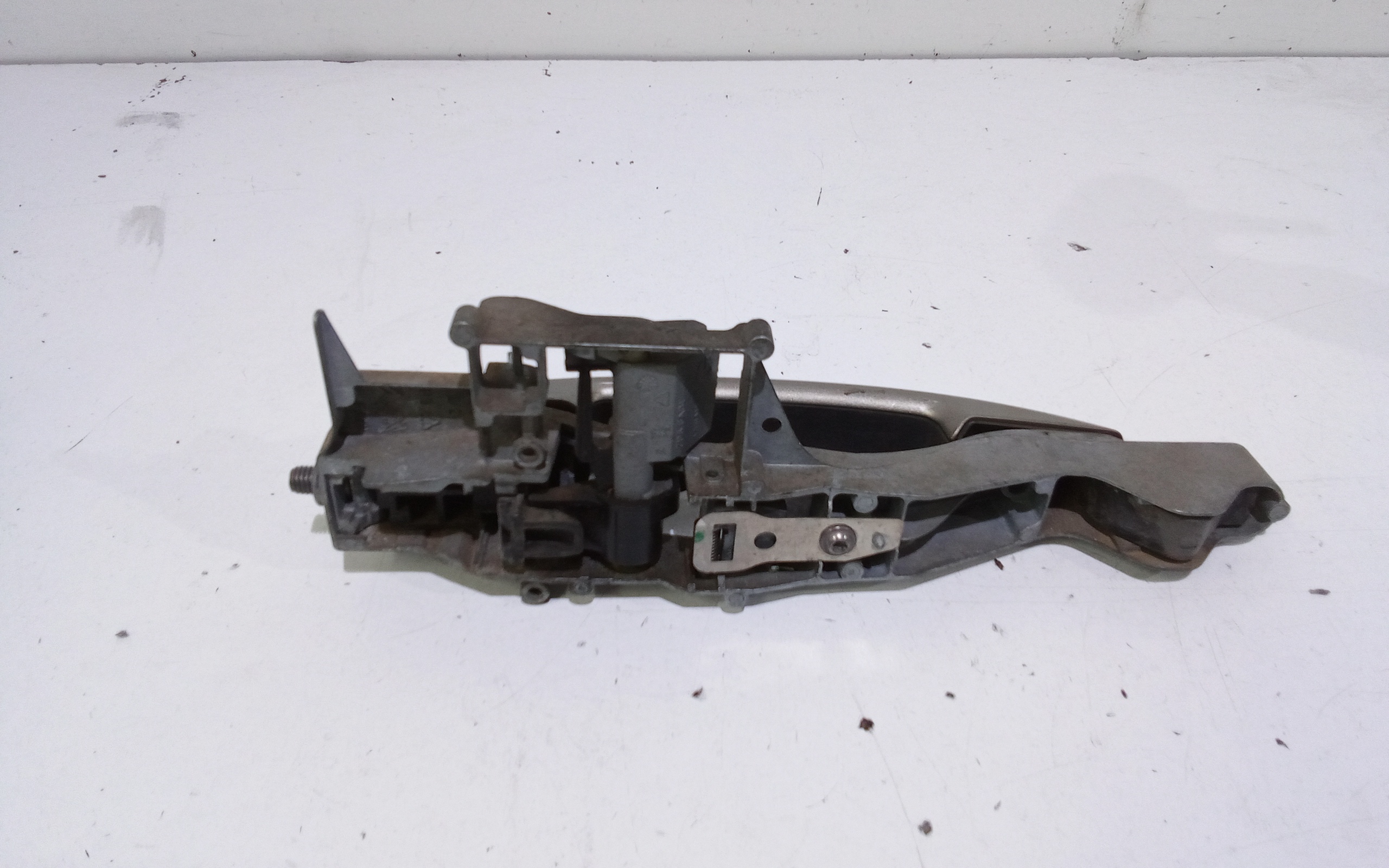 Maniglia esterna Posteriore Sinistra per Citroen C5 Berlina 3 Serie (2008 - In produzione)