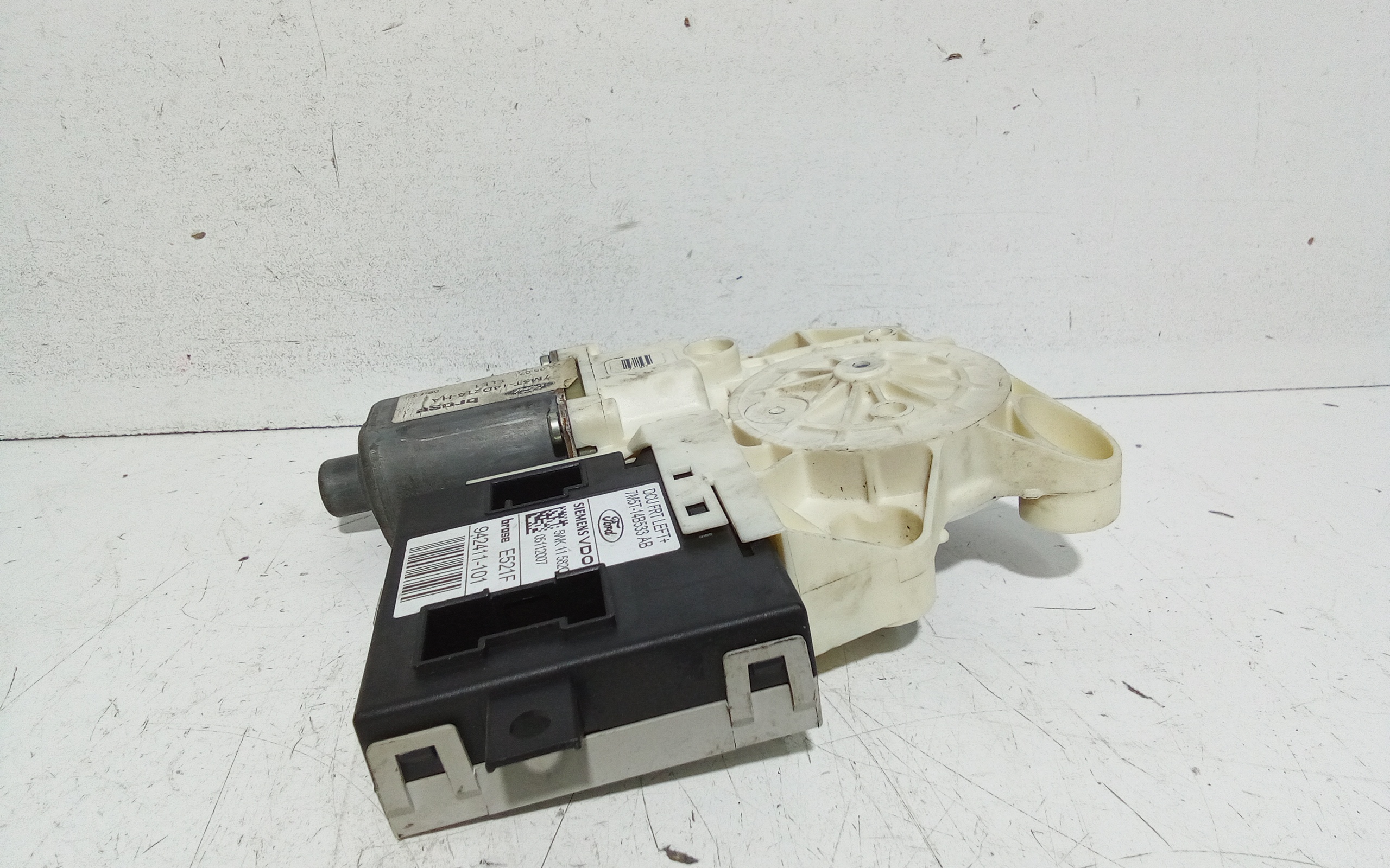 Motorino Alzavetro anteriore Sinistro per Ford Focus Berlina 3 Serie (2004 - 2008)