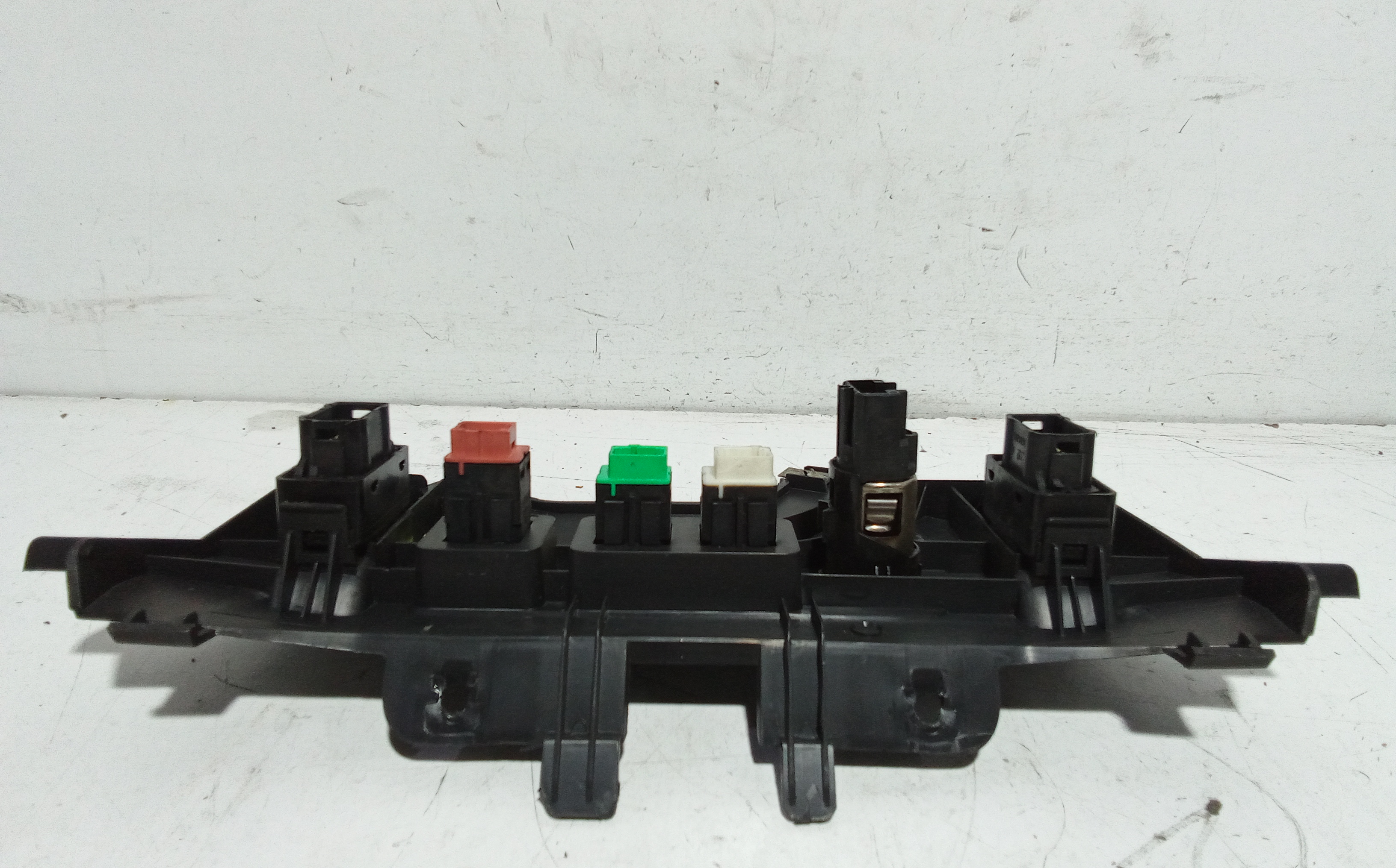 Pulsantiera Centrale per Peugeot Partner 3 Serie (2008 - In produzione)