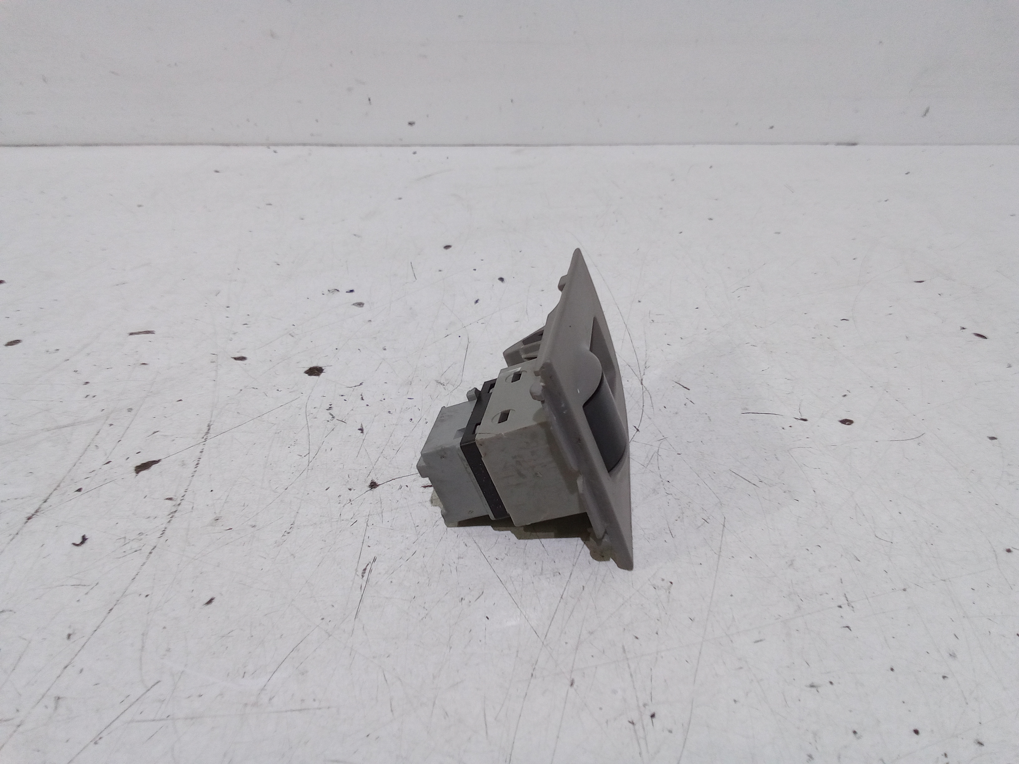 Pulsantiera Posteriore Destra per Audi A6 Avant Serie C5 (4b5) (97>04) (1997 - 2004)