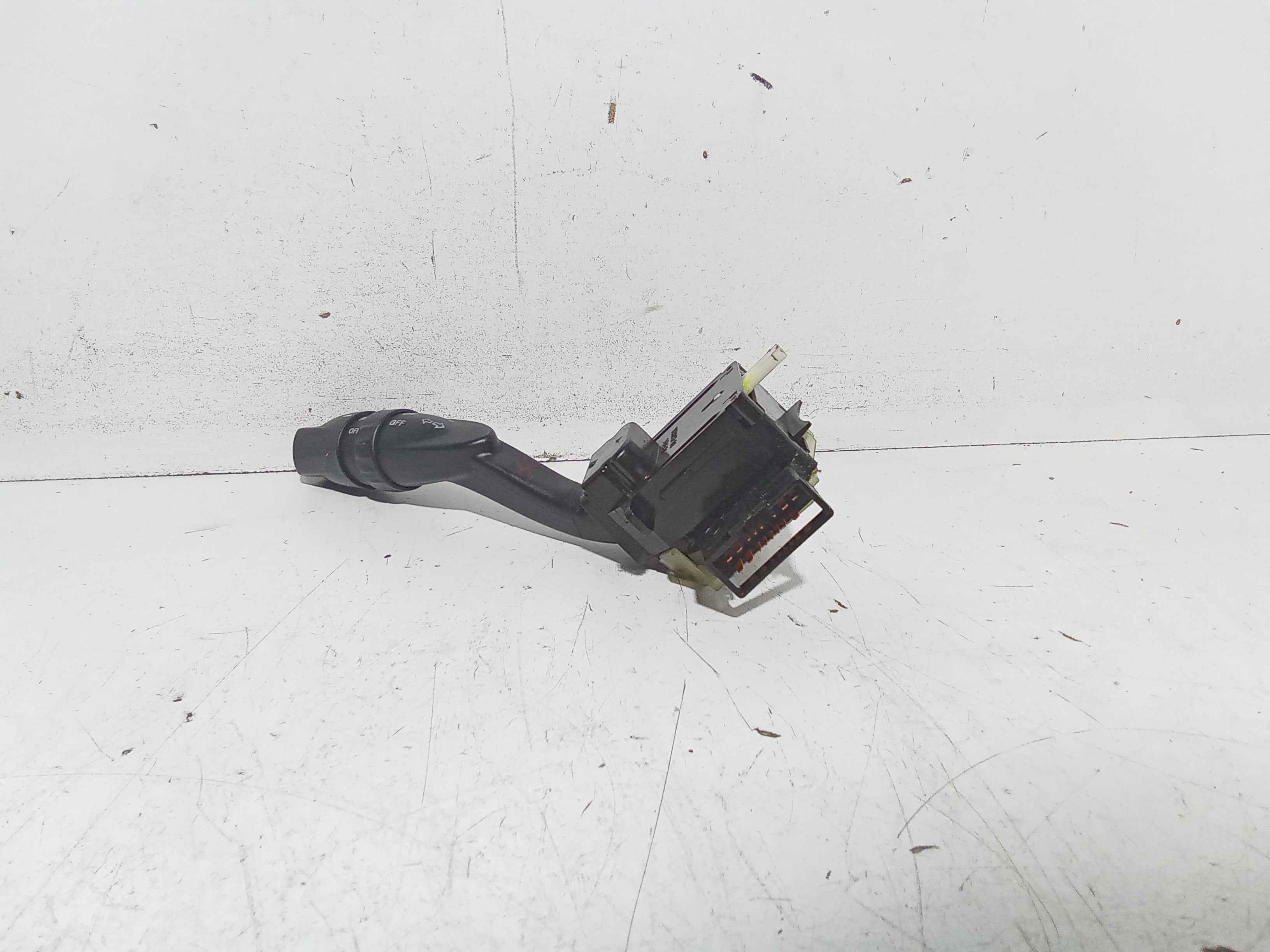 Devioluci sinistro per Ssangyong Kyron 1 Serie (2005 - 2007)