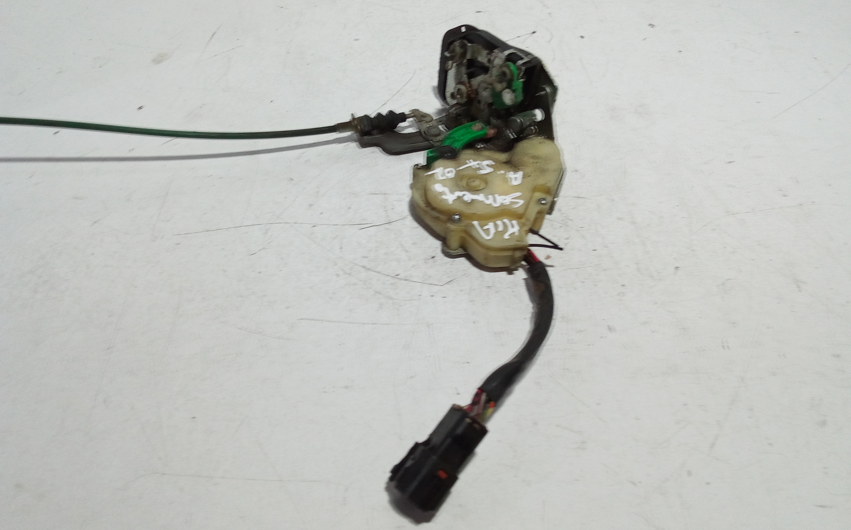 Serratura Anteriore Sinistra per Kia Sorento 2 Serie (2006 - 2009)