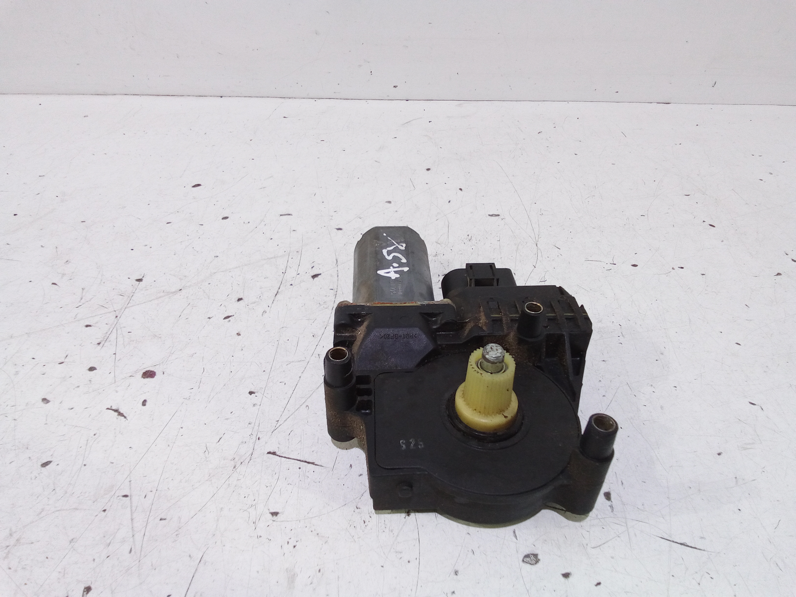 Motorino Alzavetro anteriore Sinistro per Audi A6 Avant Serie C5 (4b5) (97>04) (1997 - 2004)