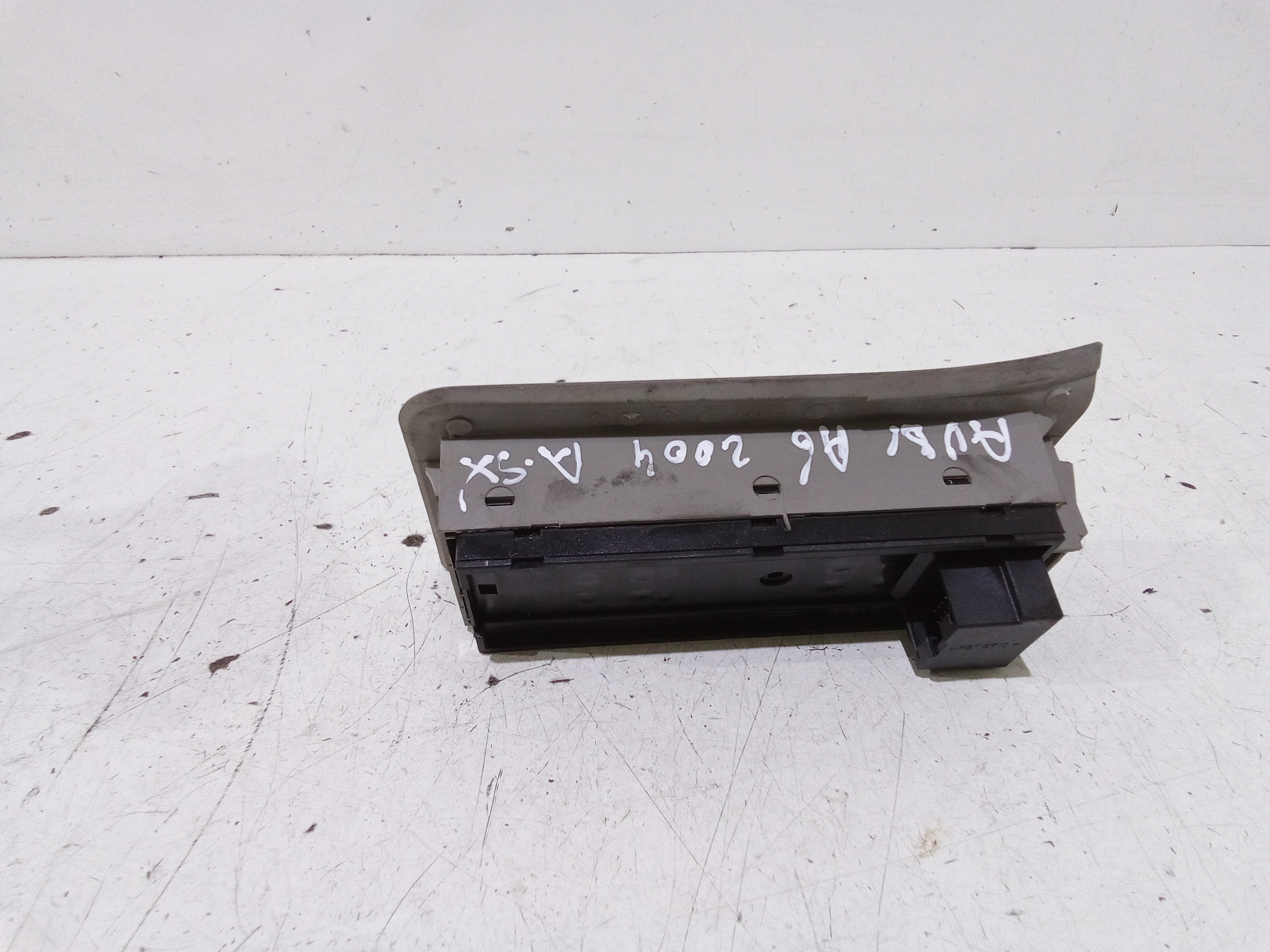 Pulsantiera anteriore sinistra Guida per Audi A6 Avant Serie C5 (4b5) (97>04) (1997 - 2004)